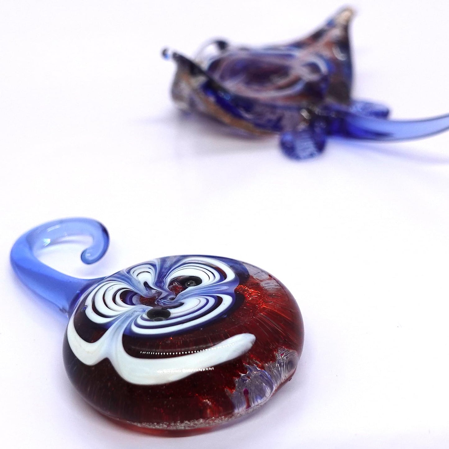 Sansukjai 2 Manta Ray Fish Miniature Figurines Animals Hand Blown Glass Art Collectible Gift Decorate