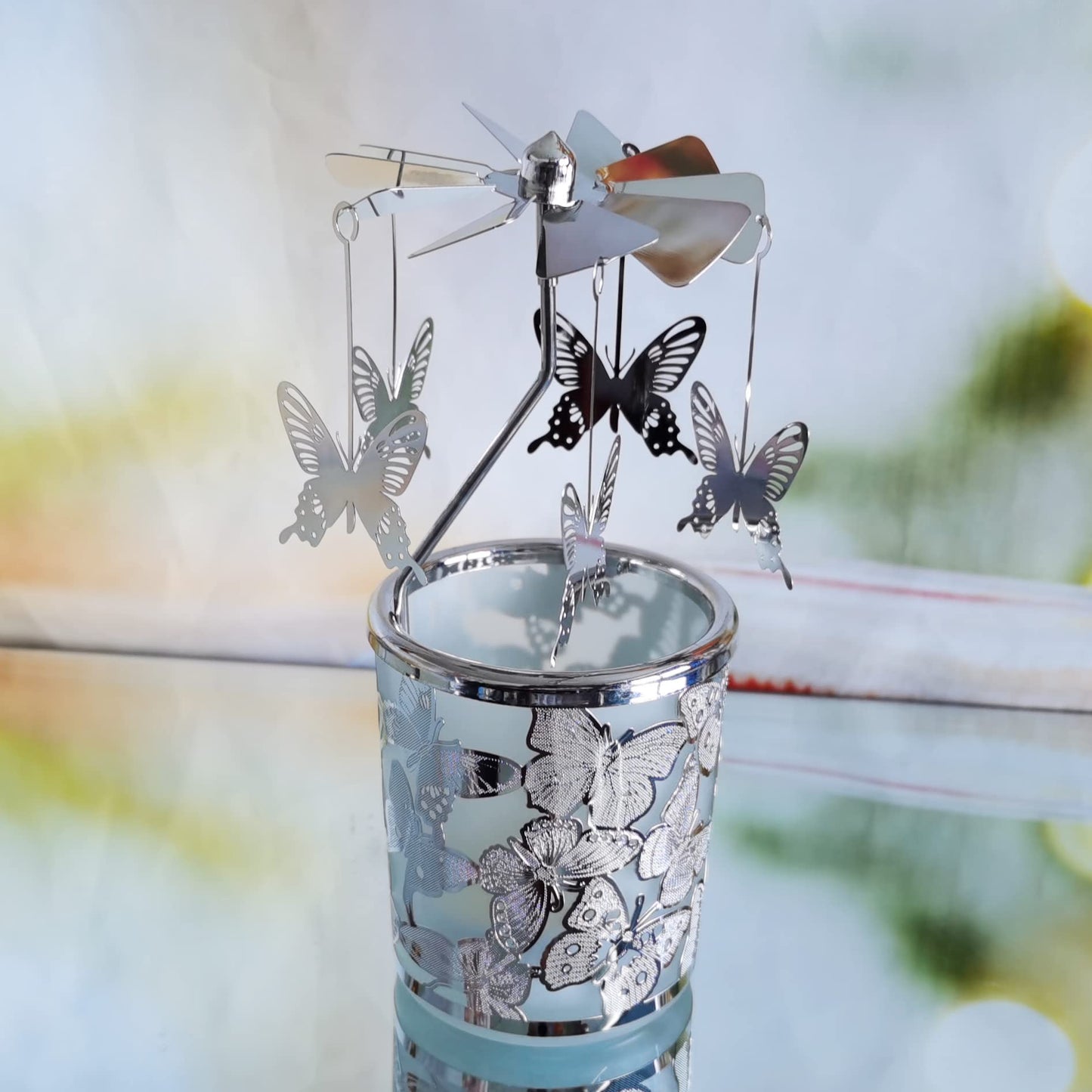 kingnero Carousel Candle Rotary Candle Holder Spinning Candleholder Metal Tea Light Candlestick for Home Decor (Silver Butterfly)