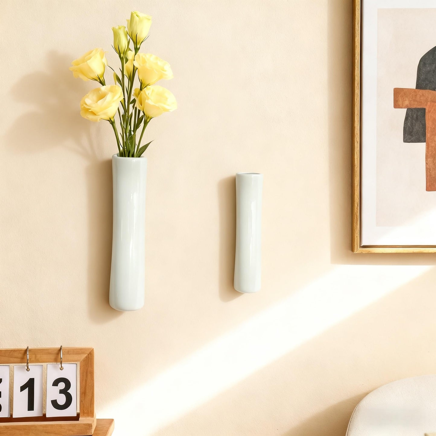 GDSZJLJ Set of 2 Wall Ceramic Vase, White Matte Hanging Wall Vase, Modern Minimalist Ceramic Vases for Dried or Fresh Flowers, Easy Mount Decor for Living Room & Entryway