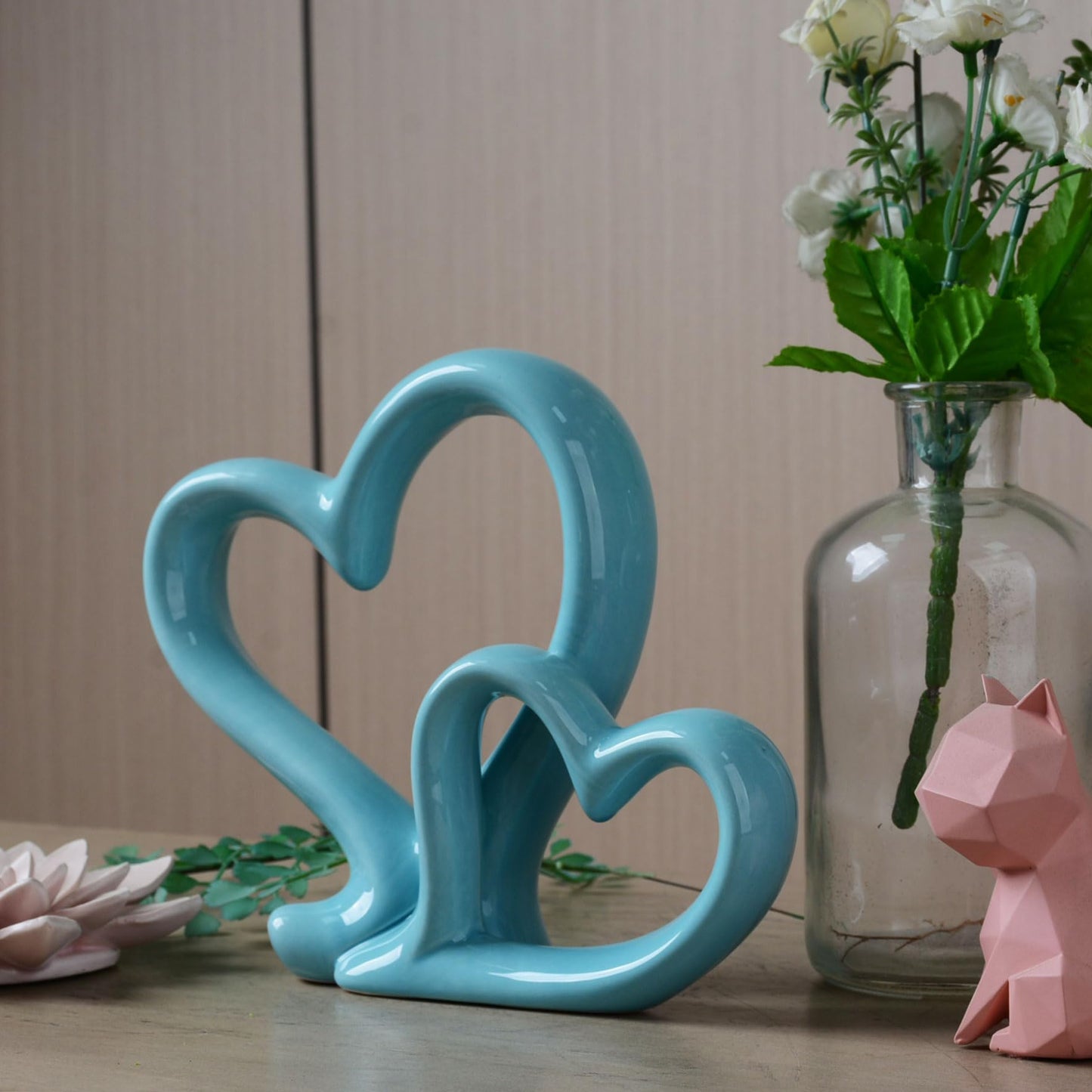 HAUCOZE Heart Statue Figurine Modern Art Sculpture Romantic Home Decor Ceramic Ornament Gift for Living Dining Room Bedroom 9.5 Inch
