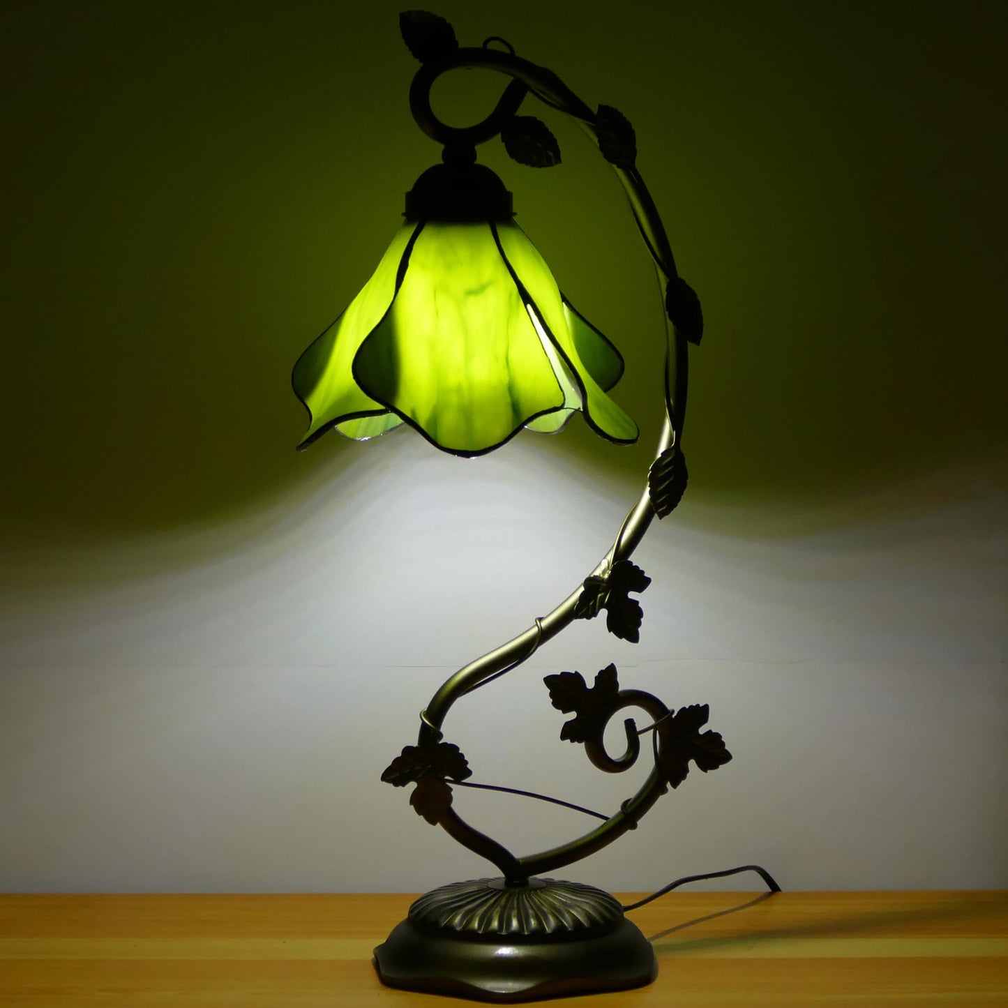 WFAYNTIFL Tiffany Table Lamp Green Yellow Morning Glory Style 8X10X21 Inch