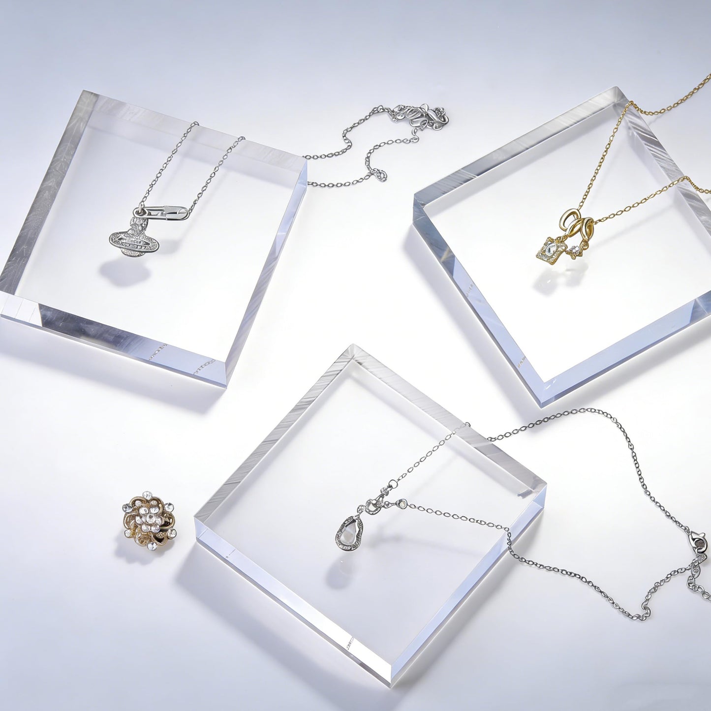 VELATYVIO 4 Pcs 4 x 4 x 1Inches Acrylic cubes for display Polished clear square display block Acrylic risers display base stands for Ring Jewelry and Other Items Holder Base