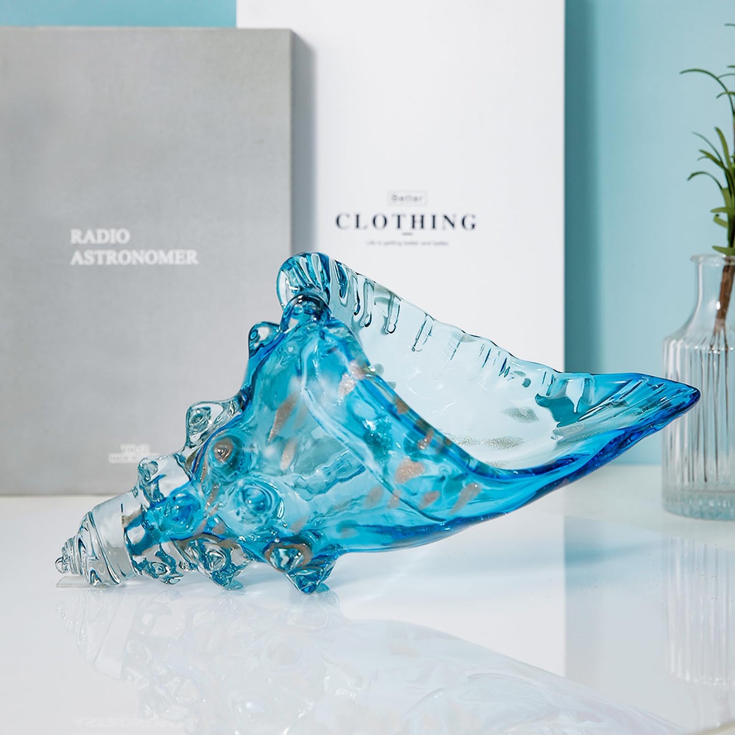 ORRFIDDY Hand Glass Conch Statue, Clear Glass Conch Decoration for Coastal Home Decor, Beach-Themed Tabletop Sculpture