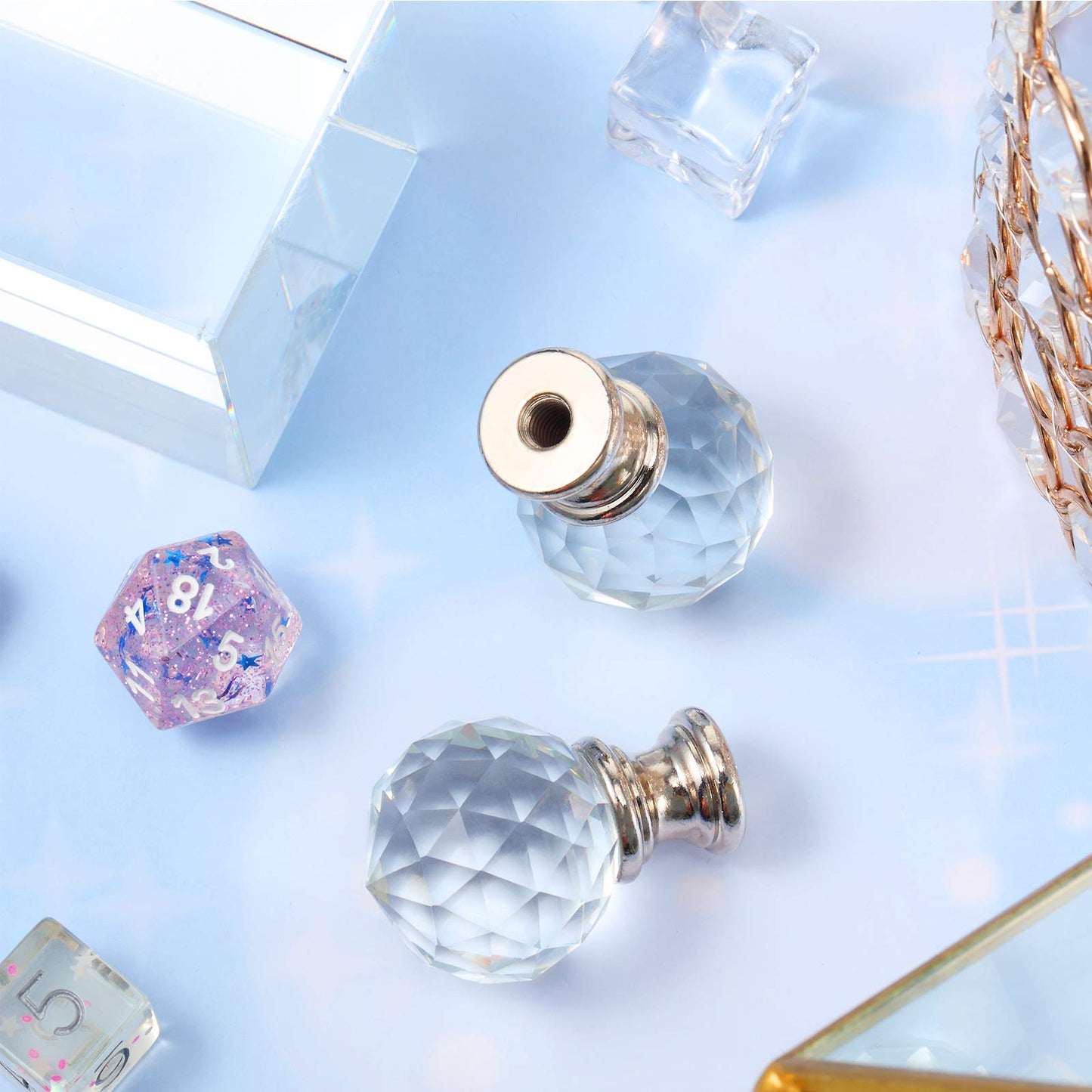Mudder 2 Pieces Crystal Lamp Finials Decorative Lamp Shade Screw Cap Clear Top Knob with Polished Chrome Base 1-3/4 Inches Diamond Knob(Silver Base)