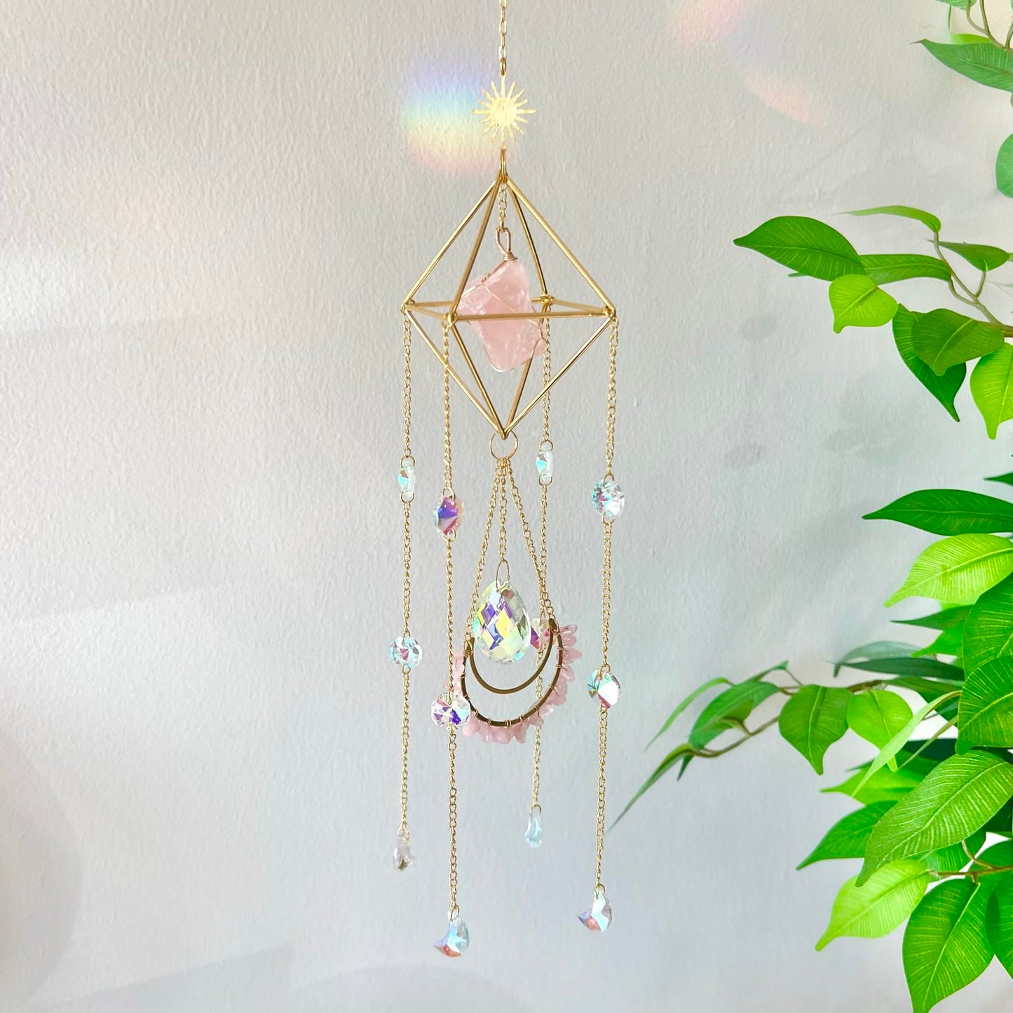 Crystal Suncatcher Rose Quartz, St Valentines Gift Spiritual, Sun Catcher Hanging for Windows, Rainbow Maker, Garden Home Decor, Natural Gemstone Boho Decor (Rose Quartz)