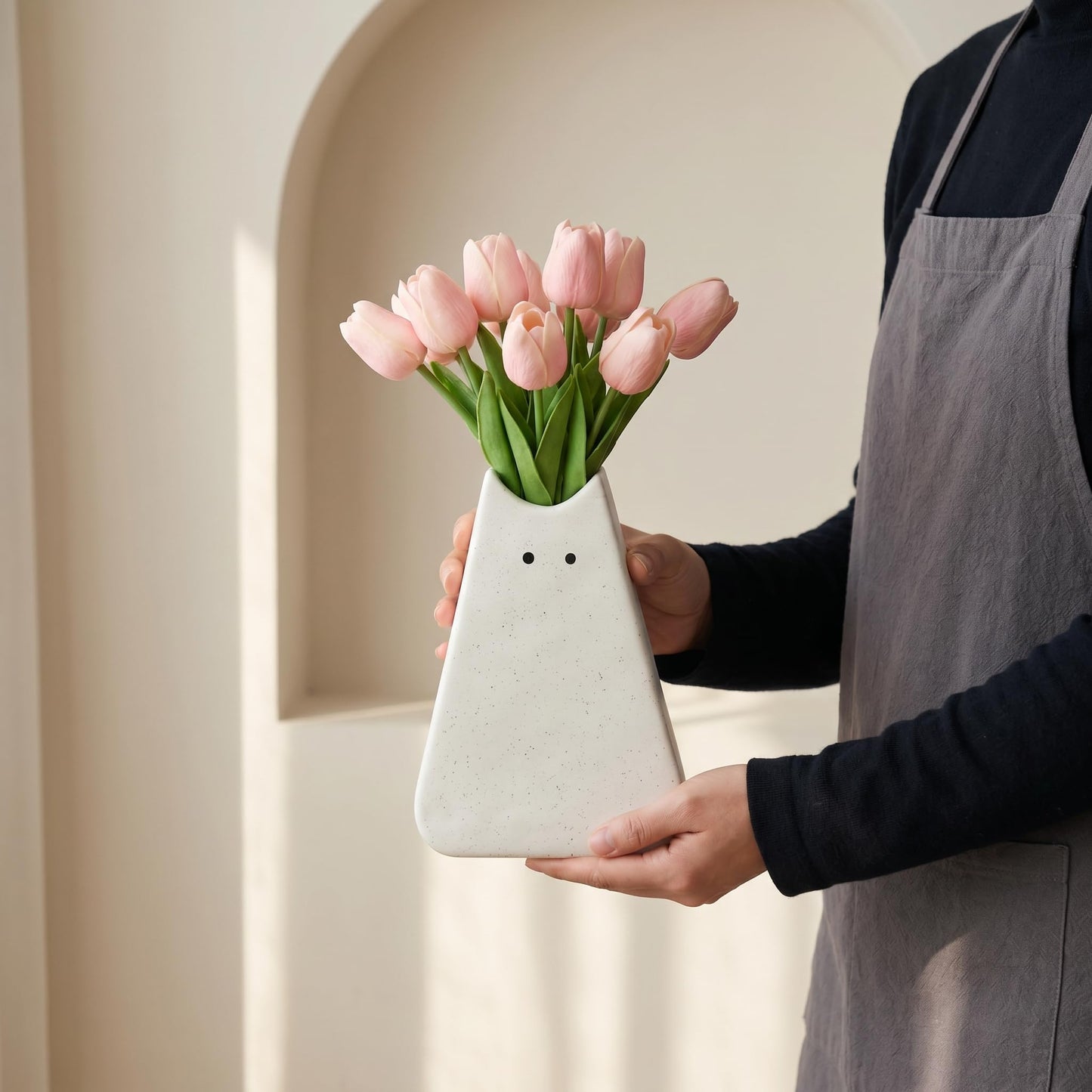 NierNika Adorable White Cat Vase - Modern, Simple & Creative Ceramic Flower Vase, Perfect Unique Gift for Girls, Women, Mothers & Cat Lovers - Ideal for Home Decor