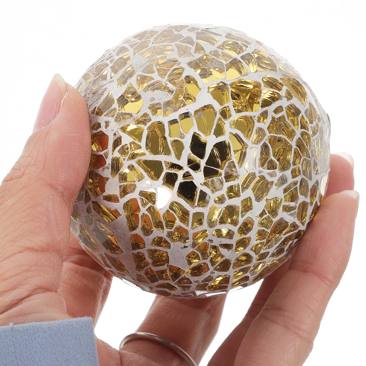 Amosfun 4Pcs Mosaic Glass Balls 3.1 Inch Decorative Orbs for Bowls Table Vases Home Decor Accents Silver and Gold