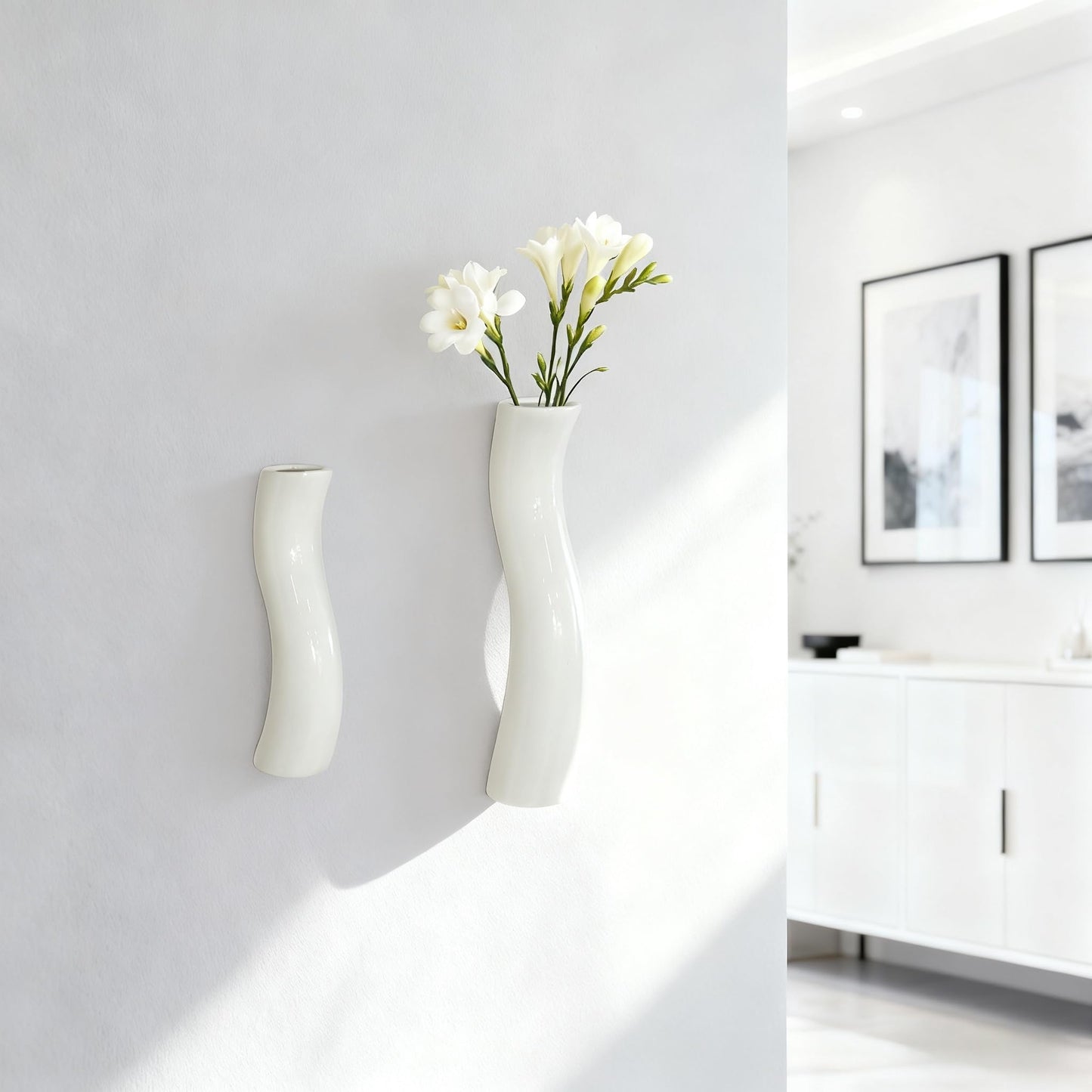 GDSZJLJ Set of 2 Wall Ceramic Vase, White Matte Hanging Wall Vase, Modern Minimalist Ceramic Vases for Dried or Fresh Flowers, Easy Mount Decor for Living Room & Entryway