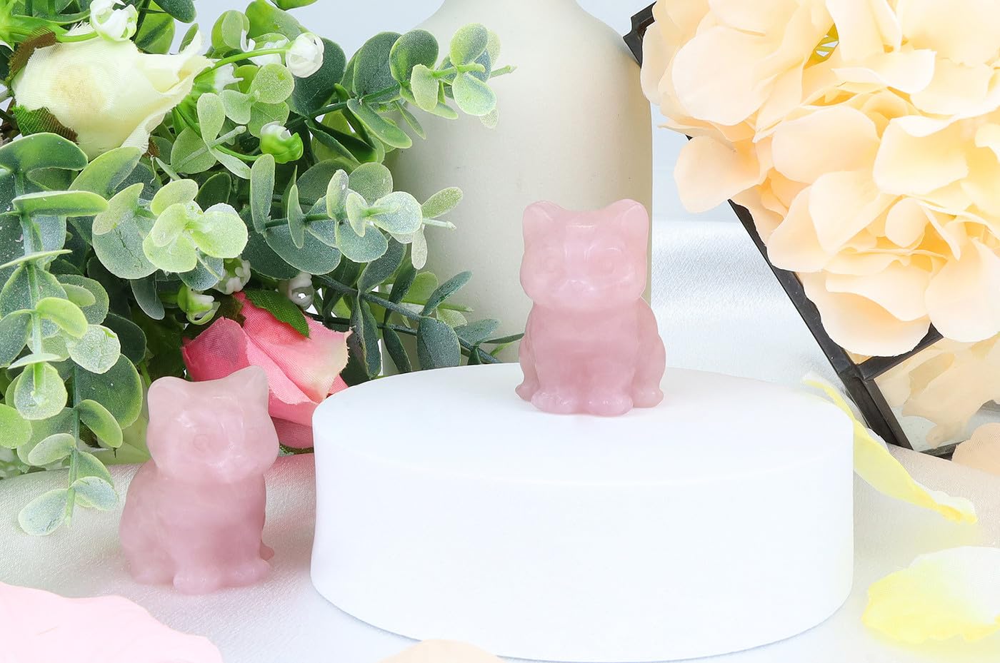 QINJIEJIE Rose Quartz Cat Figurine Natural Stone Statue Healing Crystals Gift Gemstone Sculpture Room Home Desk Lucky Decoration Gifts for Women