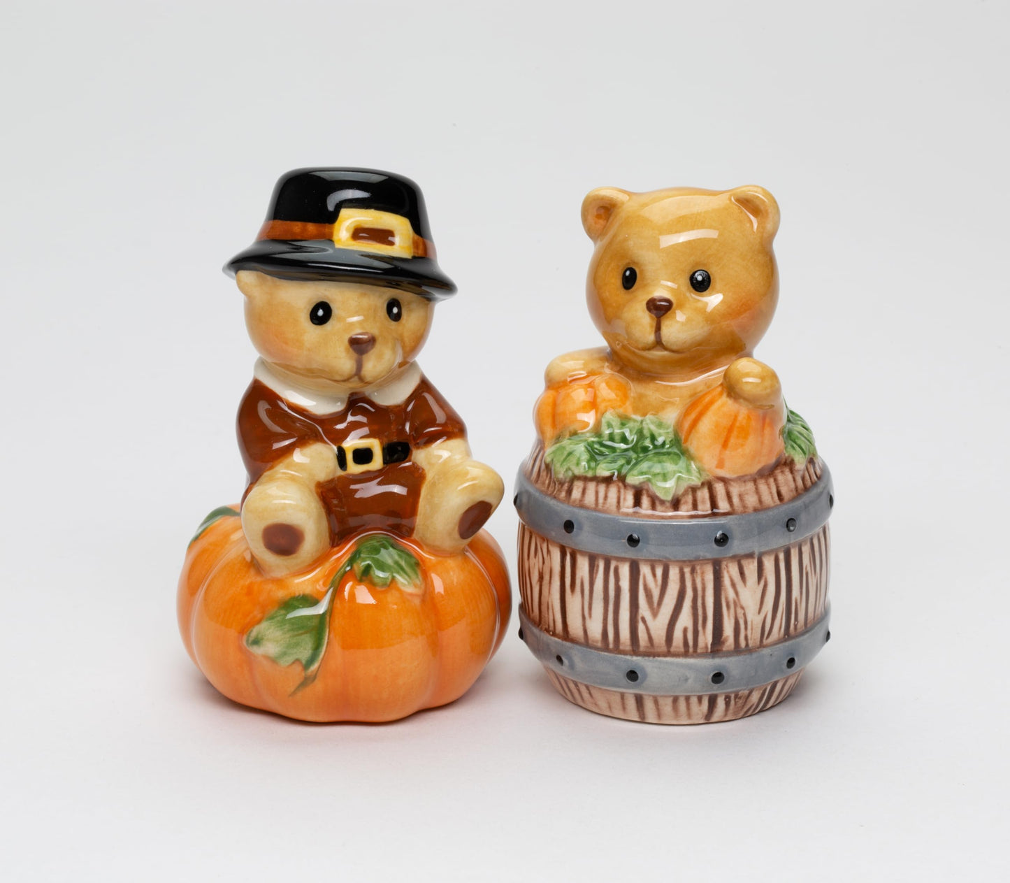 Fine Ceramic Thanksgiving Pilgrim Bears with Pumpkins Salt & Pepper Shakers Set, 3-1/8" H