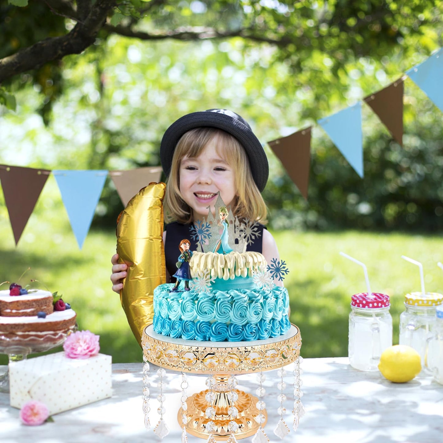 3 PCS Round Cake Stand with Crystal Bling Pendants European Style Lace Cake Plate Golden Premium Display Stand with Crystal Bling Pendants Dessert Showcase Set for Birthday Parties,Wedding,Banquet