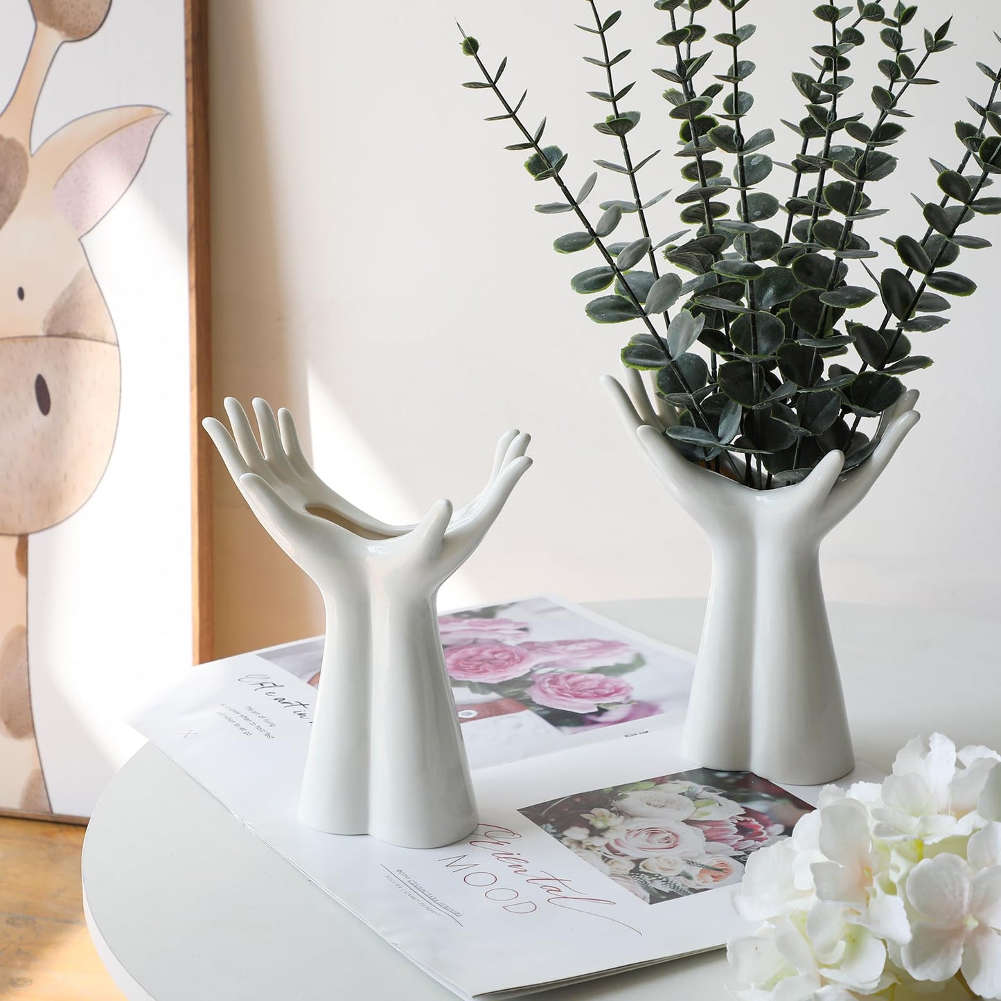 White Ceramic Hand Vase, Arm Bud Flower Vase Cute Unique Boho Minimalism Female Form Body Aesthetic Decorative Modern Nordic Style for Home Living Room Office Decor (Medium)