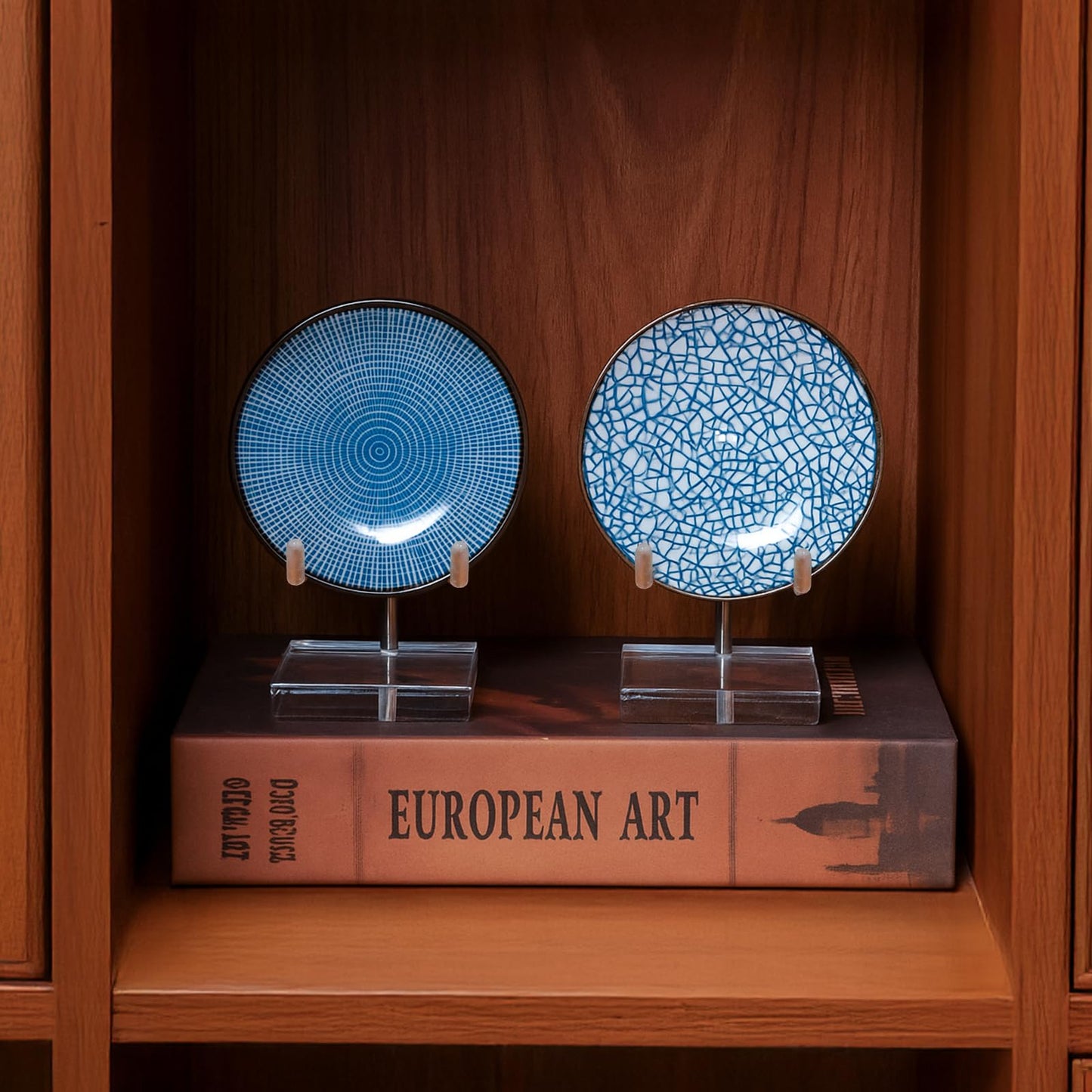 Nodaaiie 8Pcs Clear Acrylic Easel Display Stand with Adjustable Metal Arms Crystal Display Rock Gemstone Mineral Geode Fossil Coral Display Holder (2.4 x 2.4 x 3.8 Inch)