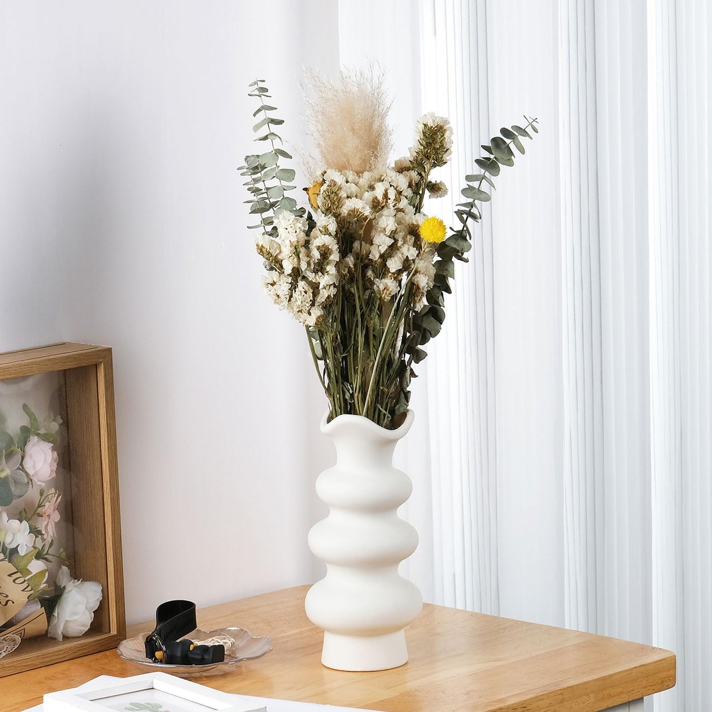 VanEnjoy Boho Unique Flower Vase - Modern Aesthetic Matte White 8.67 inch Ceramic Vase for Pampas Grass & Home Decor