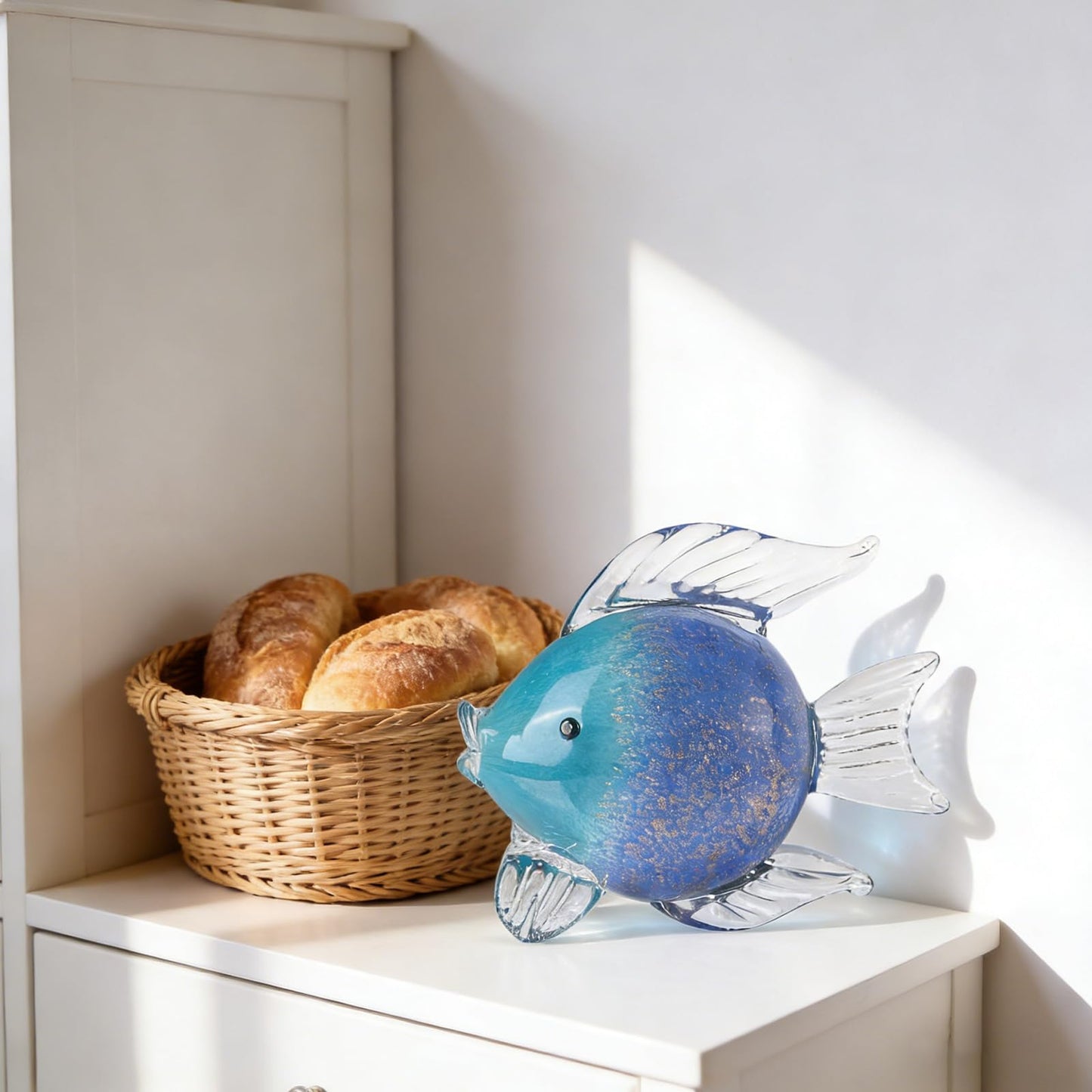 oliruim Blue Glass Fish Art Decoration Hand Blown Glass Fish Figurine, Art Paperweight Collection, Modern Office Luxury Decorations(WA-7)