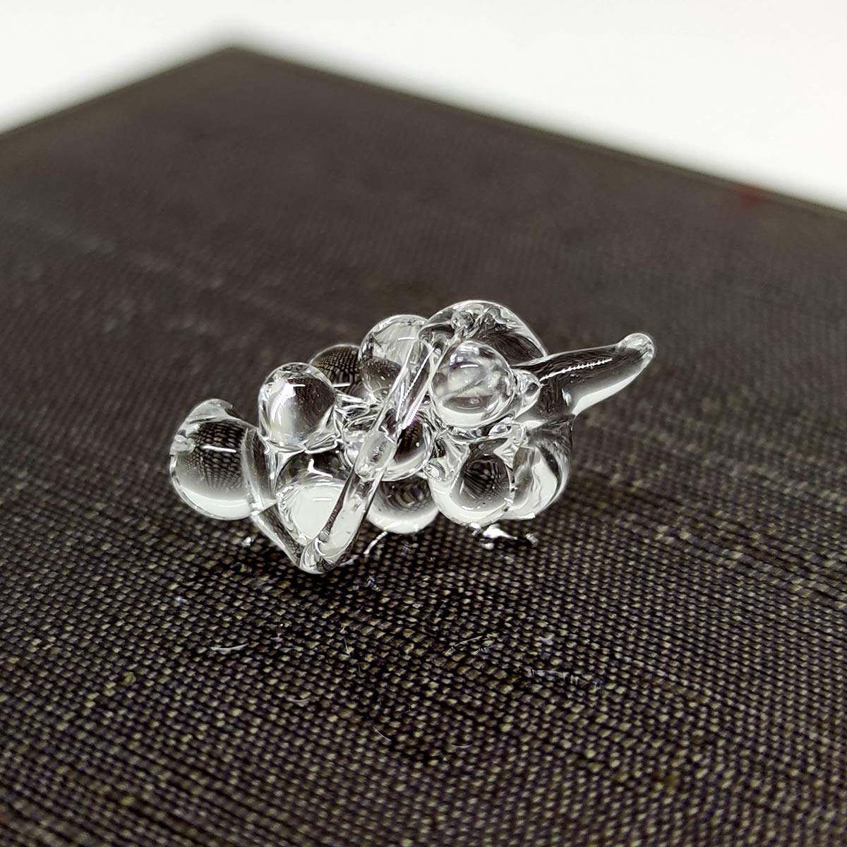 Sansukjai Rare Grape Tiny Micro Crystal Figurines Hand Blown Clear Glass Art Fruit Collectible Gift Home Decor