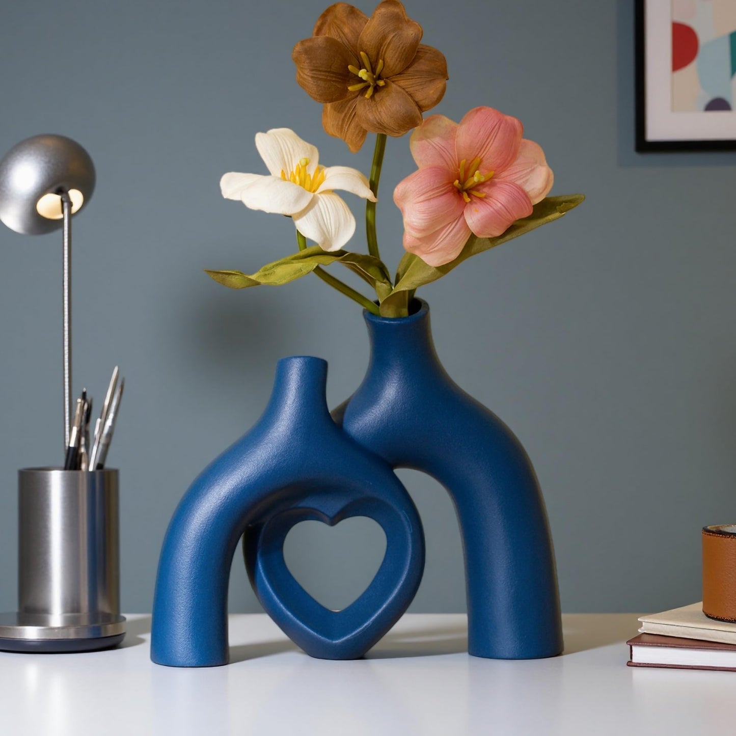 Liotww Snuggle Hollow Decorative Ceramic Vase, 8.3 Inch Hug Donut Modern Nordic Boho Style Vases for Aesthetic Home Decor, Anthropologie Living Room Shelf Coffee Table Décor (Navy Blue)