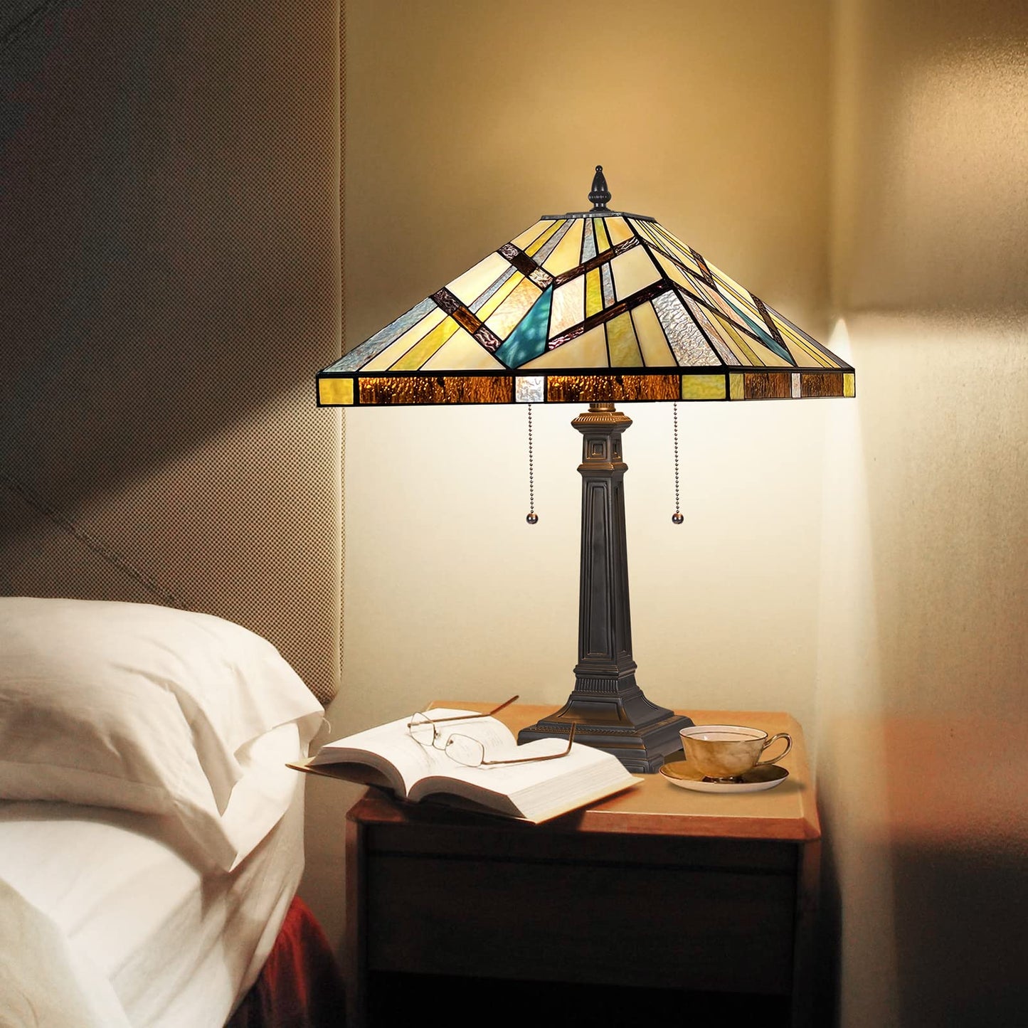 Capulina Tiffany Table Lamp Antique Cream Amber Stained Glass Lamp 2-Light