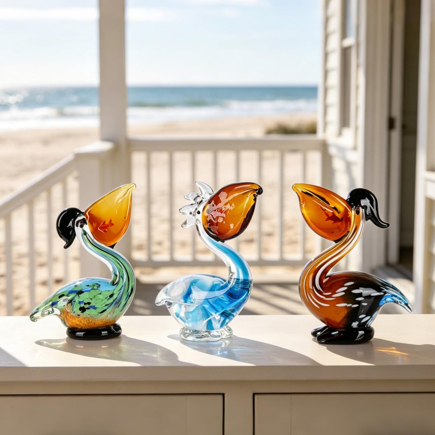 LINYTHER Pelican Figurine, Hand Blown Glass Pelican Figurine Coastal Bird Animal Statue Sculpture for Beach Nautical Home Decor, Art Glass Pelican Ornament for Shelf Tabletop, Gifts for Women