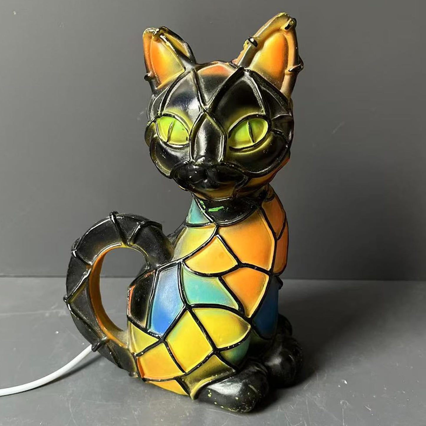Yinhamnl Cat Lamp, Cats Series Art Night Light, Retro Stained Resin Tabletop Night Light, 3D Cute Pet LED Table Lamps, Fun Gift for Cats Lover (AA)