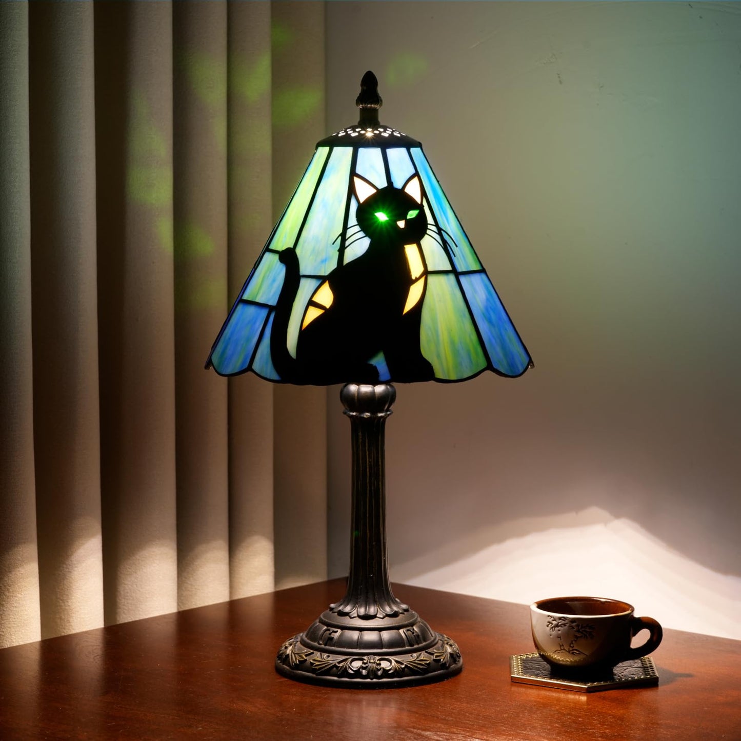 KIPHEPI Tiffany Lamp Stained Glass Table Lamp 8X8X14 Inches Black Cat Style Living Room Bedroom Dorm Kitchen Home Decor Festival Birthday Gift