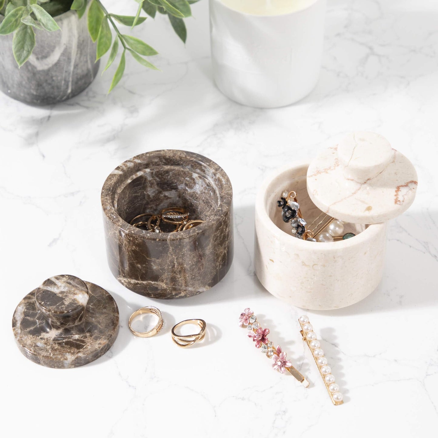 Beige Marble Salt Cellar with Lid (3.5oz) - Scratch-resistant & Easy-to-Clean Salt Containers for Countertop - Elegant & Versatile Marble Jar to Store Salt, Sugar & Dry Spices - Compact Salt Dispenser