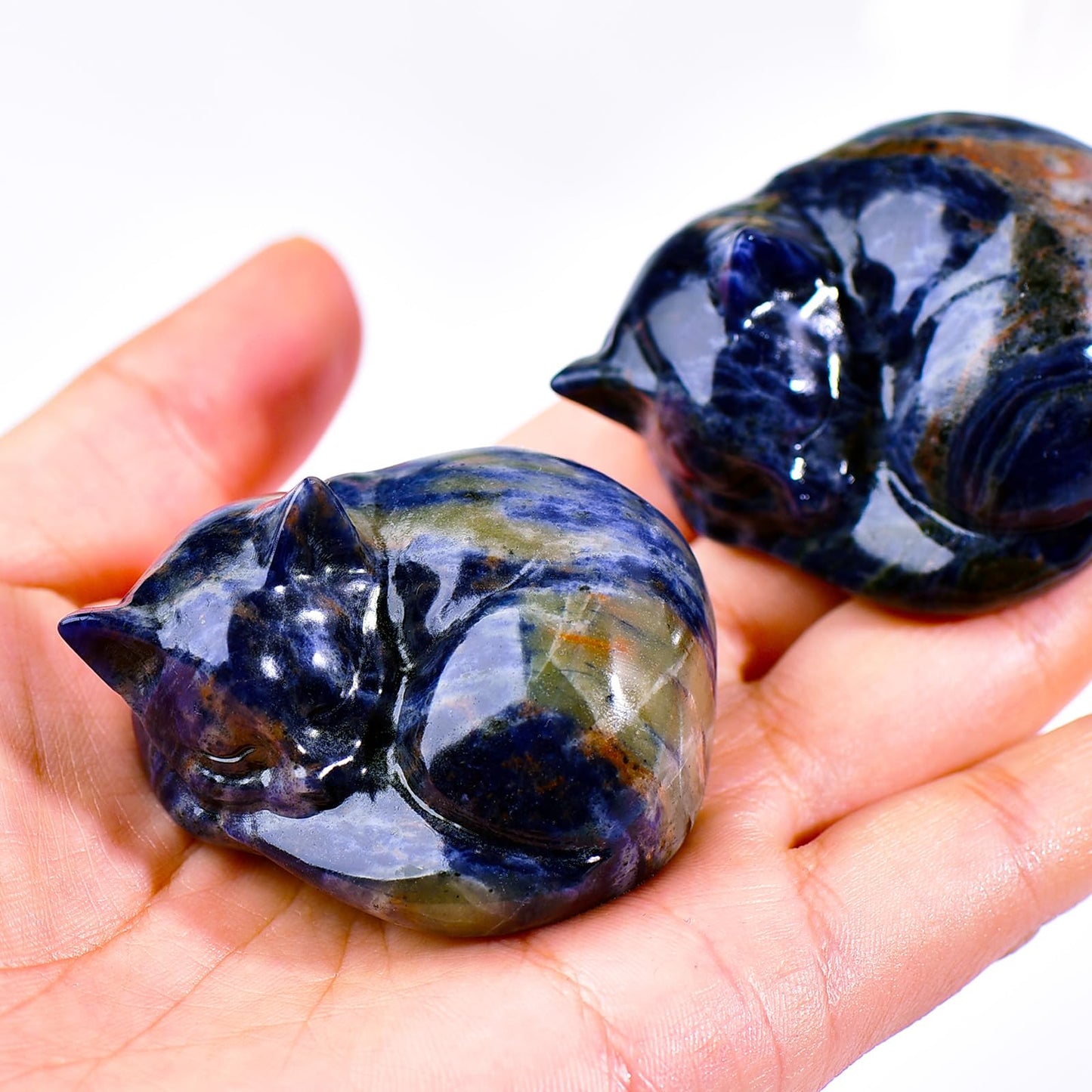 Ytbeoxk Crystal Cat Figurine, 2" Blue Sodalite Sleeping Cat Statue