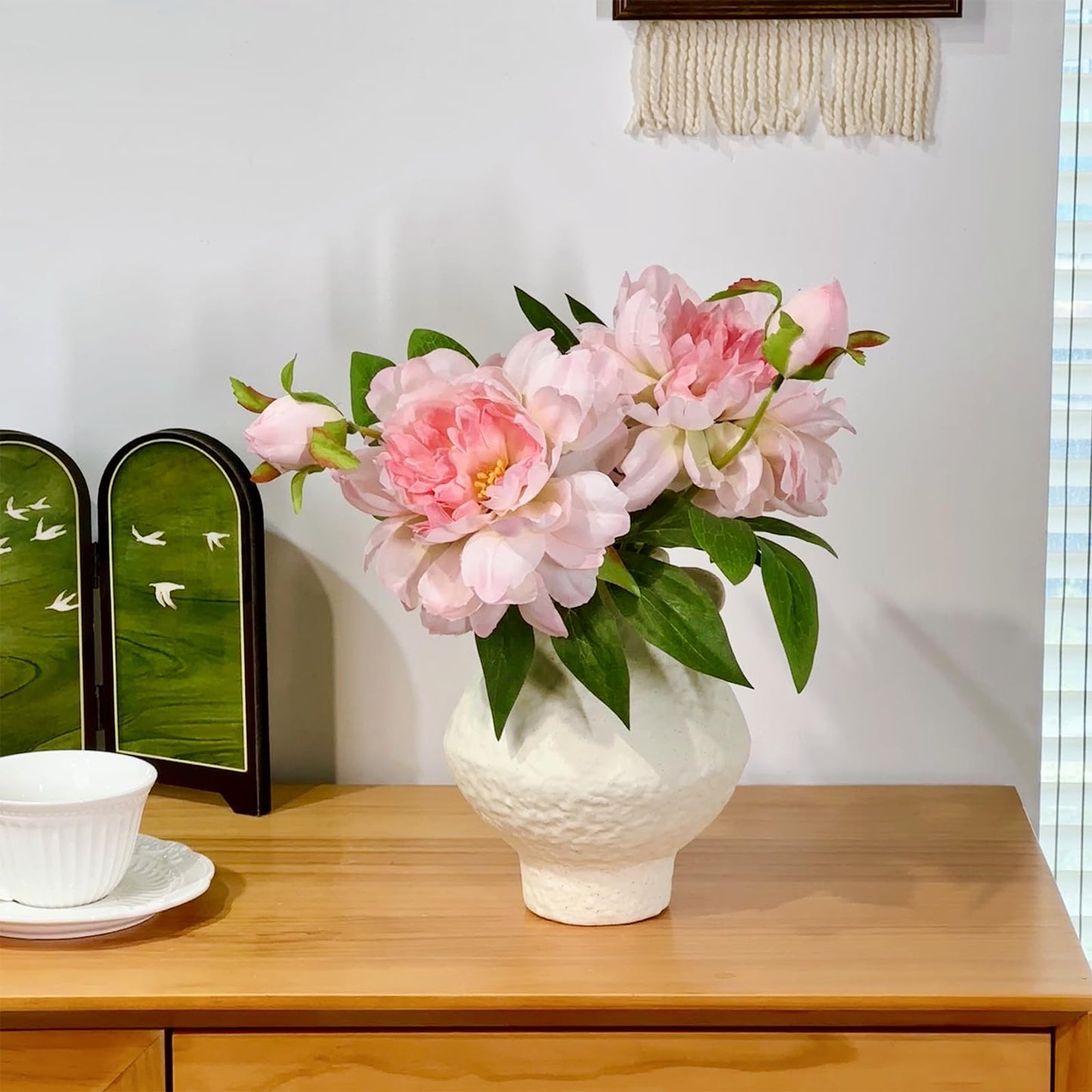 Ceramic Flower Vase with Handle, 7.1 inch Decorative White Vases for Home Decor, Farmhouse Rustic Vases for Table Mantle Fireplace Living Room Bathroom Wedding Centerpiece