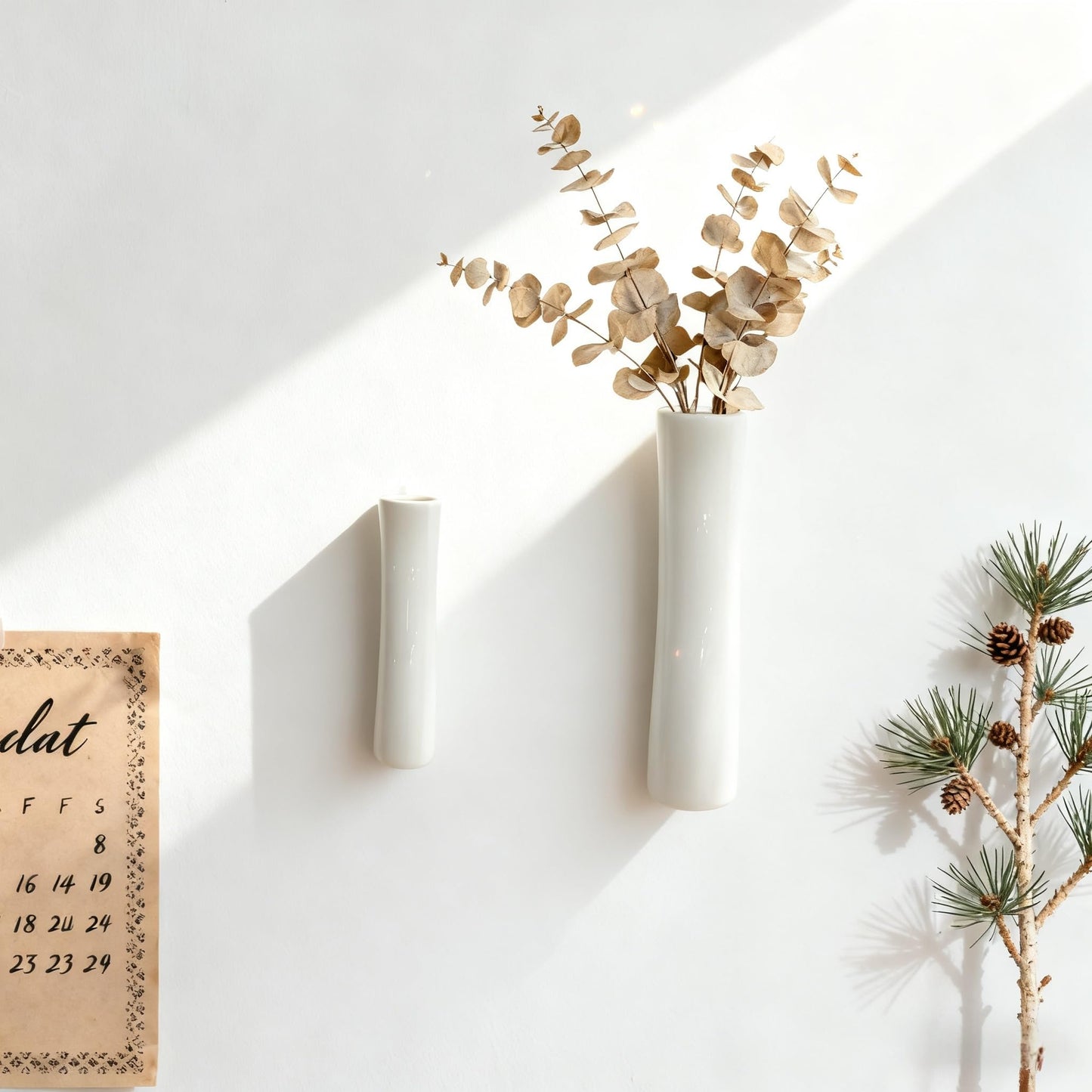 GDSZJLJ Set of 2 Wall Ceramic Vase, White Matte Hanging Wall Vase, Modern Minimalist Ceramic Vases for Dried or Fresh Flowers, Easy Mount Decor for Living Room & Entryway