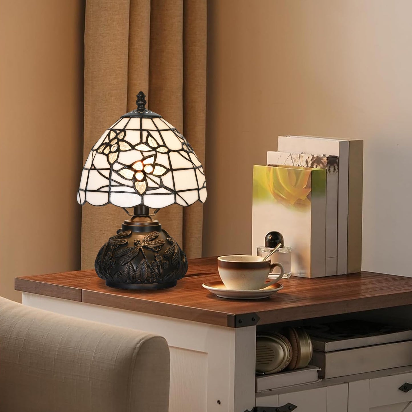 HomeBeauty TL0022 Small Tiffany Lamp,Stained Glass Lampshade Dragonfly Resin Base, Mini Desk Light for Bedside Nightstand, W8 X H11.8 Inch for Bedroom Living Room, LED Bulb Included (White Flowers)