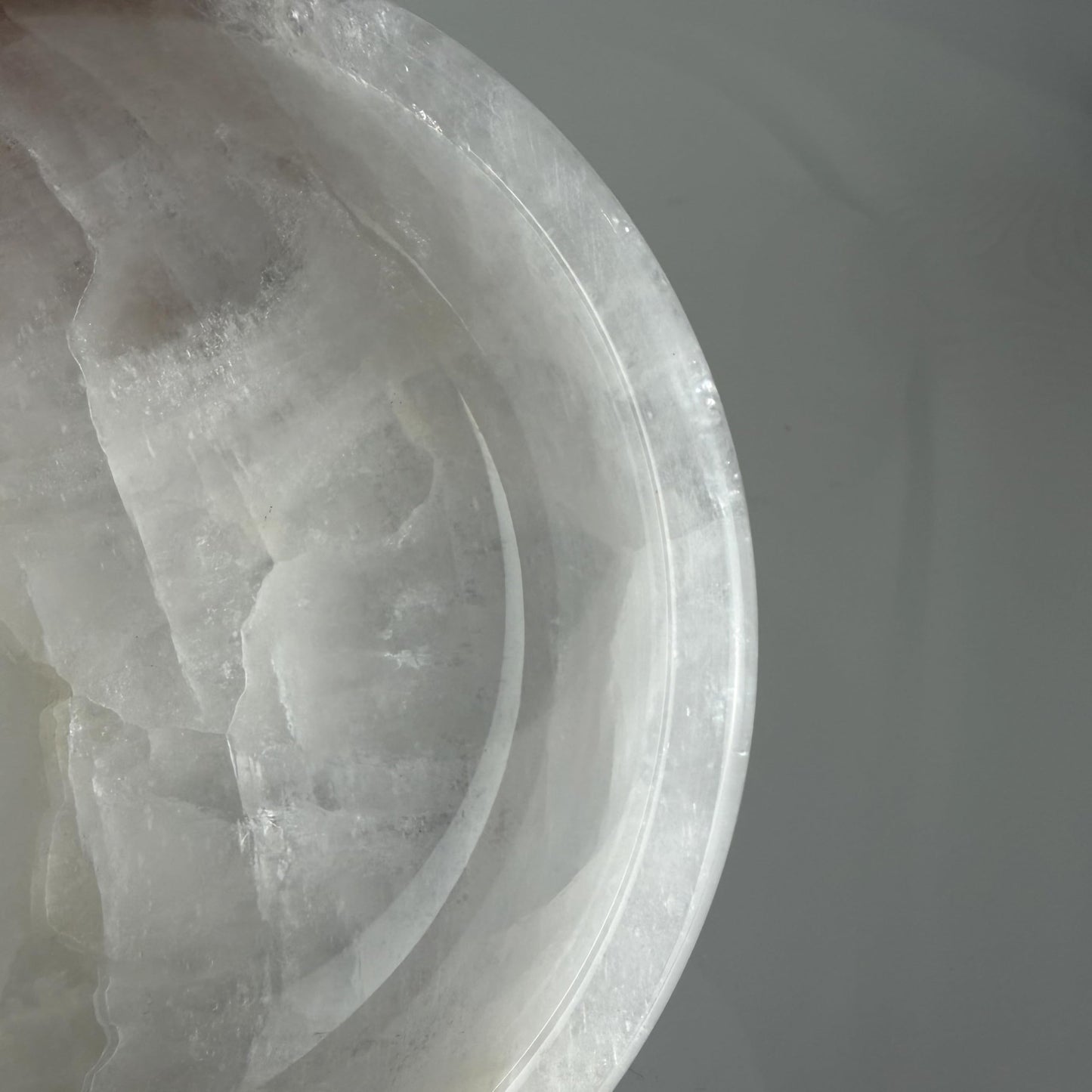 YeasHome Calcite Stone Bowl, Natural Marble Crystal Bowl for Decor - Hand Carved Decorative Bowl for Centerpiece, Coffee Table, Yoga Meditation, Gift Idea (Pure White)