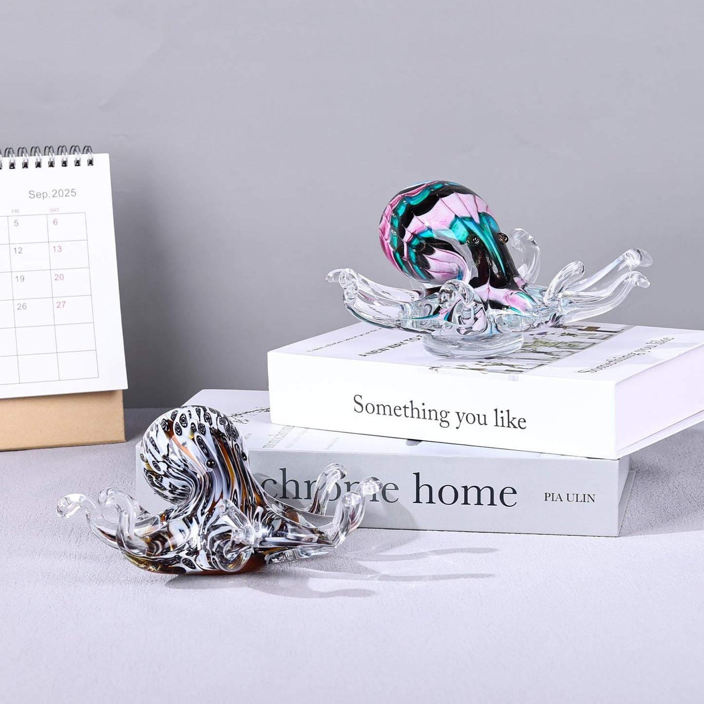 LCCCK Glass Octopus Statue Home Decor, Hand Blown Glass Decor Ocean Figurines Octopus Sculpture, Murano Art Office Desk Paperweights Fish Tank Aquarium Sea Animals Christmas Birthday Gift (Black)