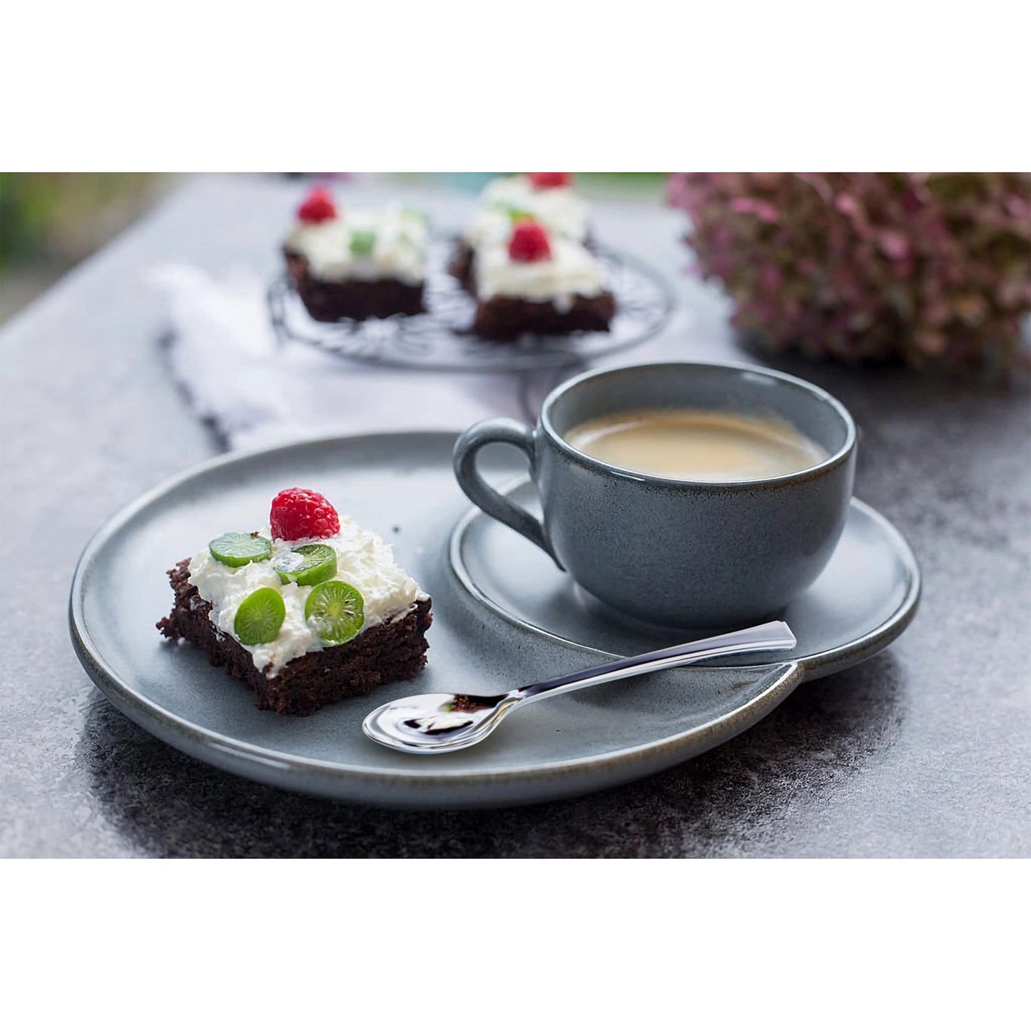 Mini Dessert Spoons - Bulk Pack of 100 Mini Silver Disposable Spoons - 4 Inch Plastic - Bpa Free - Food Safe