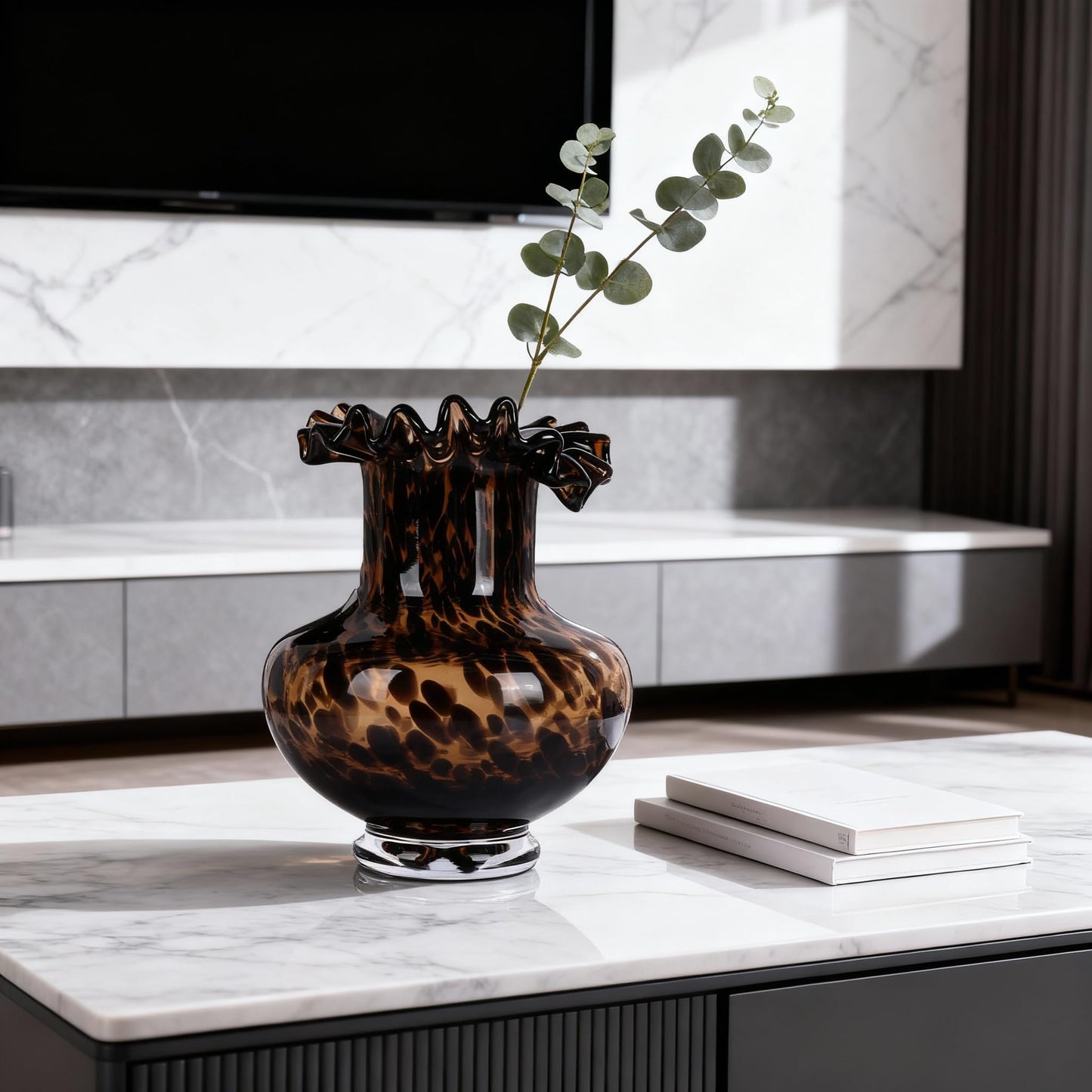 Amber Glass Vase – Tortoise Shell Design, Elegant Home Décor, Unique Centerpiece for Living Room, Office, Wedding Gifts, Art Glass Vase, Round Decorative Vase, Tortoise Shell Home Décor (S)