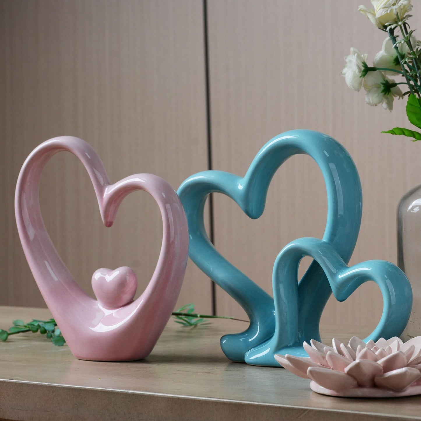 HAUCOZE Heart Statue Figurine Modern Art Sculpture Romantic Home Decor Ceramic Ornament Gift for Living Dining Room Bedroom 9.5 Inch