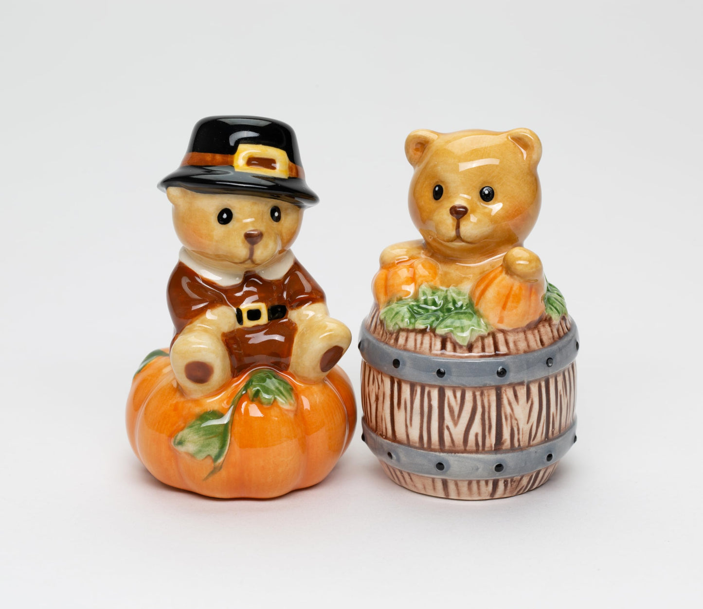 Fine Ceramic Thanksgiving Pilgrim Bears with Pumpkins Salt & Pepper Shakers Set, 3-1/8" H