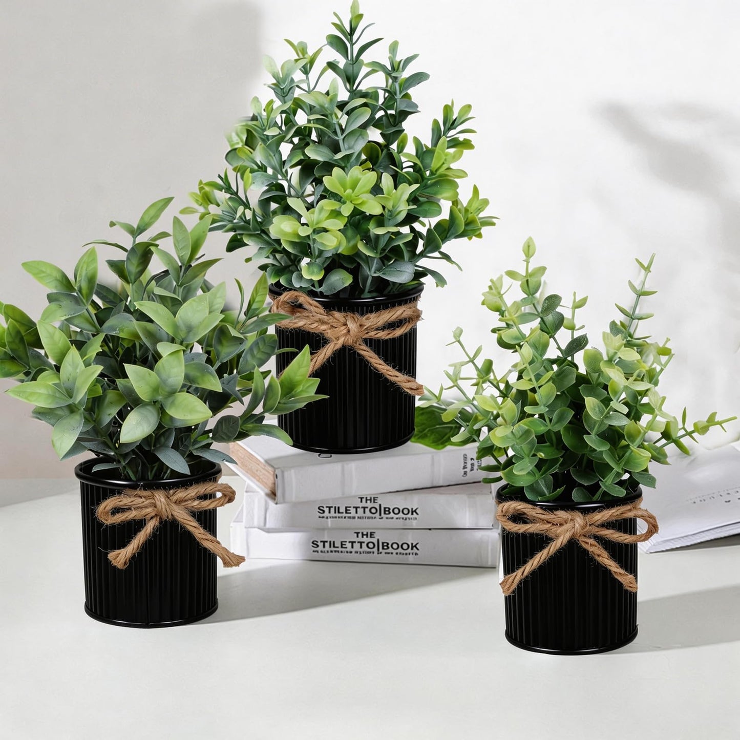 Yoratee 4 Potted Artificial Plants Metal Fake Potted Plant with Iron Pot Mini Greenery Decor Small Faux Plants for Indoor Farmhouse Home Porch Garden Bathroom Room Décor Black