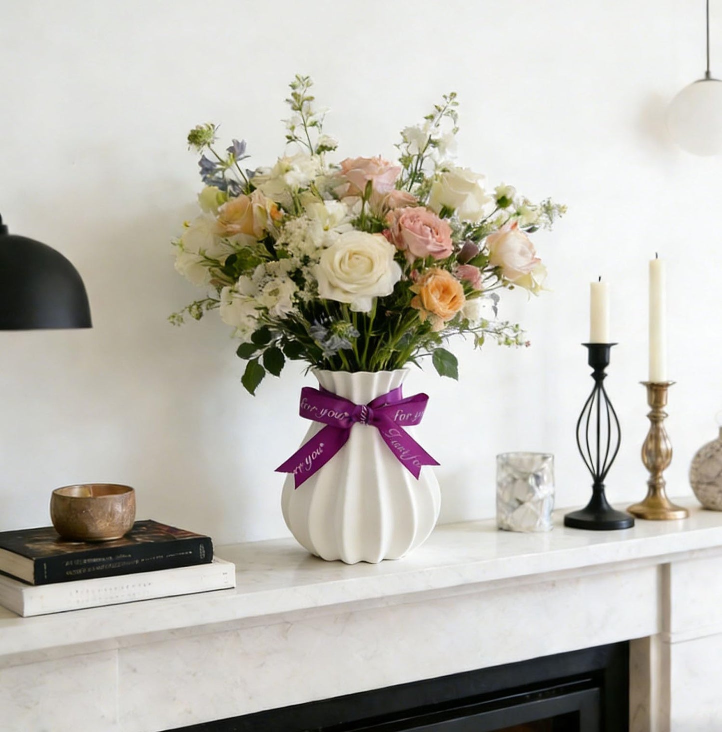 3D Printed Vase, White Ceramic Vase for Home Decoration, Lrregular Art Vase Suitable for Entryway, Bedroom, Dining Room, Desk (Flower Shaped)