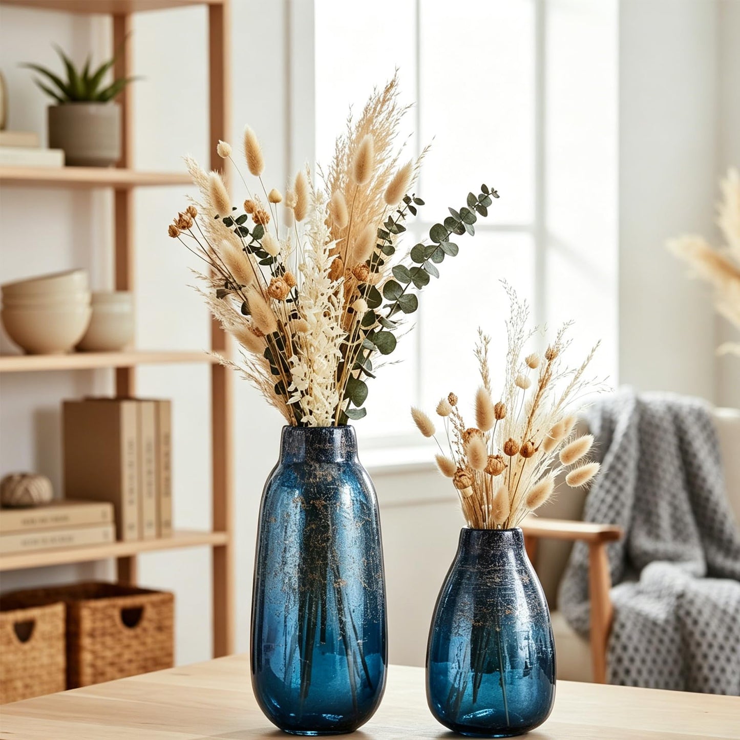 Hand Blown Glass Vase,Unique Navy Blue Gold Glass Vase, Modern Art Decor,Suitable for Living Room Coffee Tables,Wedding Centerpieces,Dining Tables,Office Centerpiece Floral Arrangements (Blue, 9in)