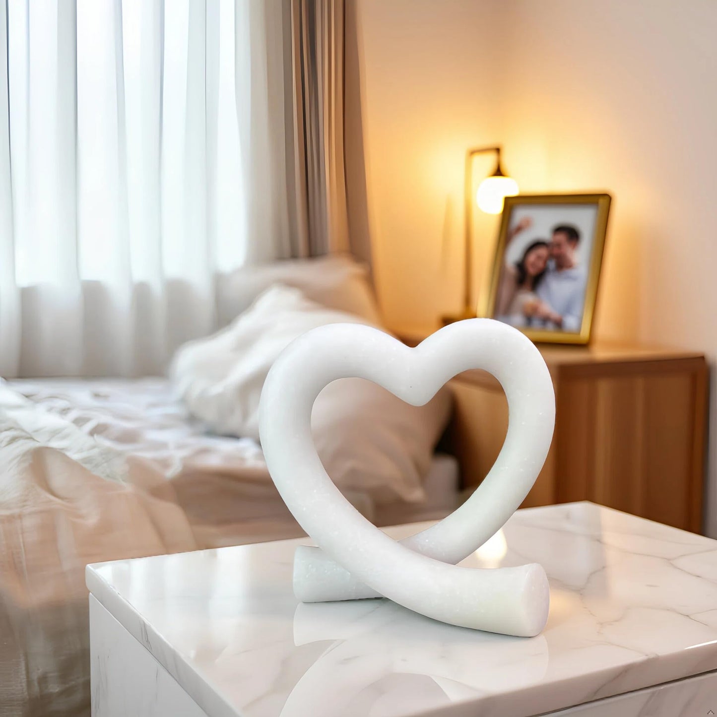 Lescafita Imitation Marble White Heart Decor Sculpture, Elegant Love Heart Statue Minimalist Modern Home Decor for Living Room Shelf Desk Coffee Table, Wedding Gift