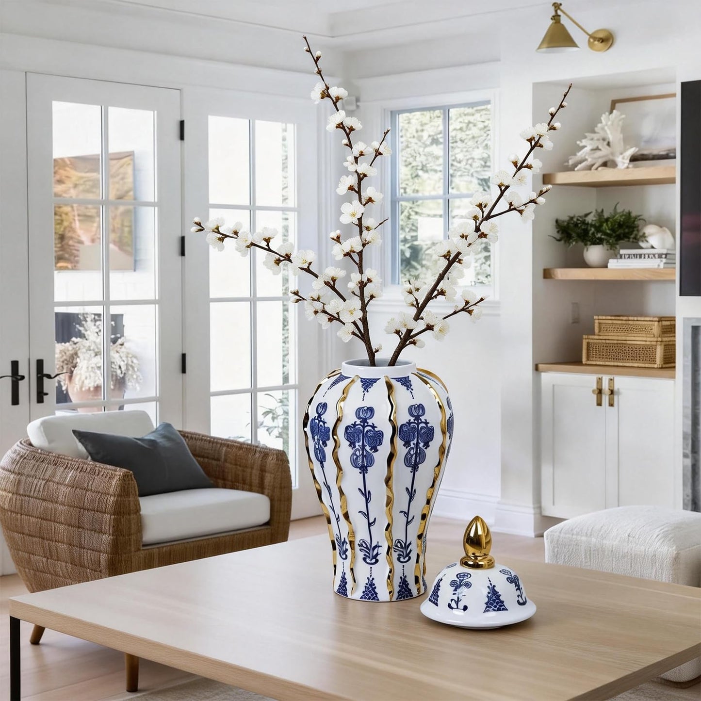 Siqiyangly Blue and White Ginger Jar with lid, 18 Inch Large Ceramic Vase for pampas grass, Luxury Home Decor White Gold Tall Flower Vase for Living Room Kitchen Centerpiece, Hotel Wedding Decor