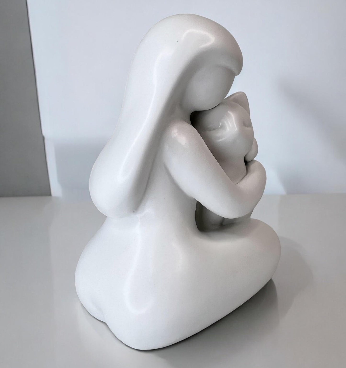 Top Brass Girl Hugging Cat Figurine/Kitty Love Statue – 5” Tall Ceramic Stoneware Simple Modern Pet Friendship Decor