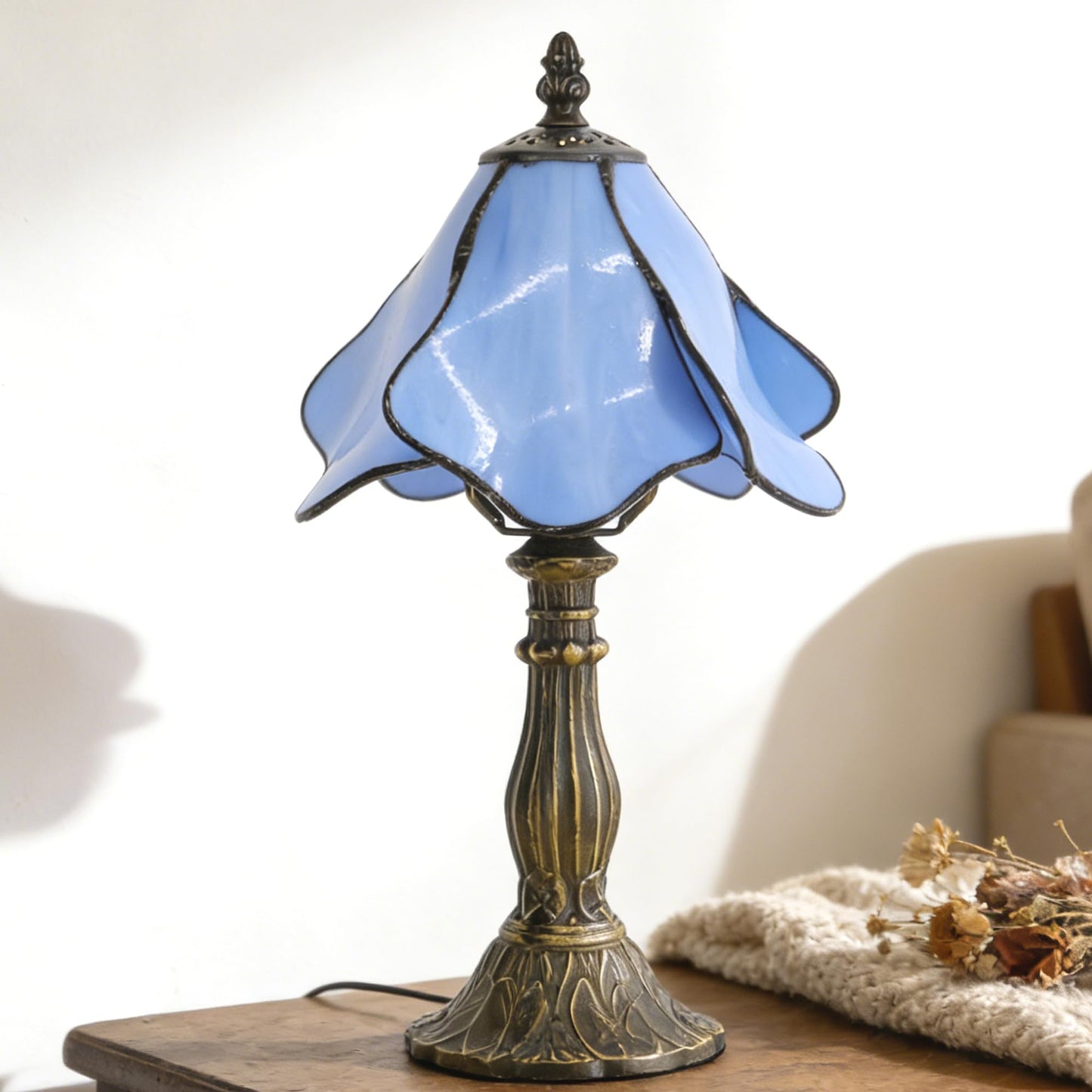 WFAYNTIFL Small Tiffany Table Lamp Blue Morning Glory Style W8H14.5 Inch