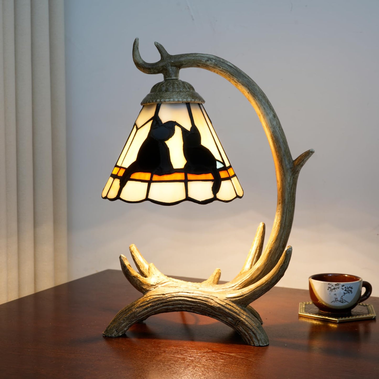 Halloween Black Cat Tiffany Lamp Stained Glass Table Lamp rustic Antler Desk Lamps Christmas Kids Decor Cute Cat Lamp Lover Gift For Bedroom Bedside Nightstand Kitchen Living Room Office Night Light