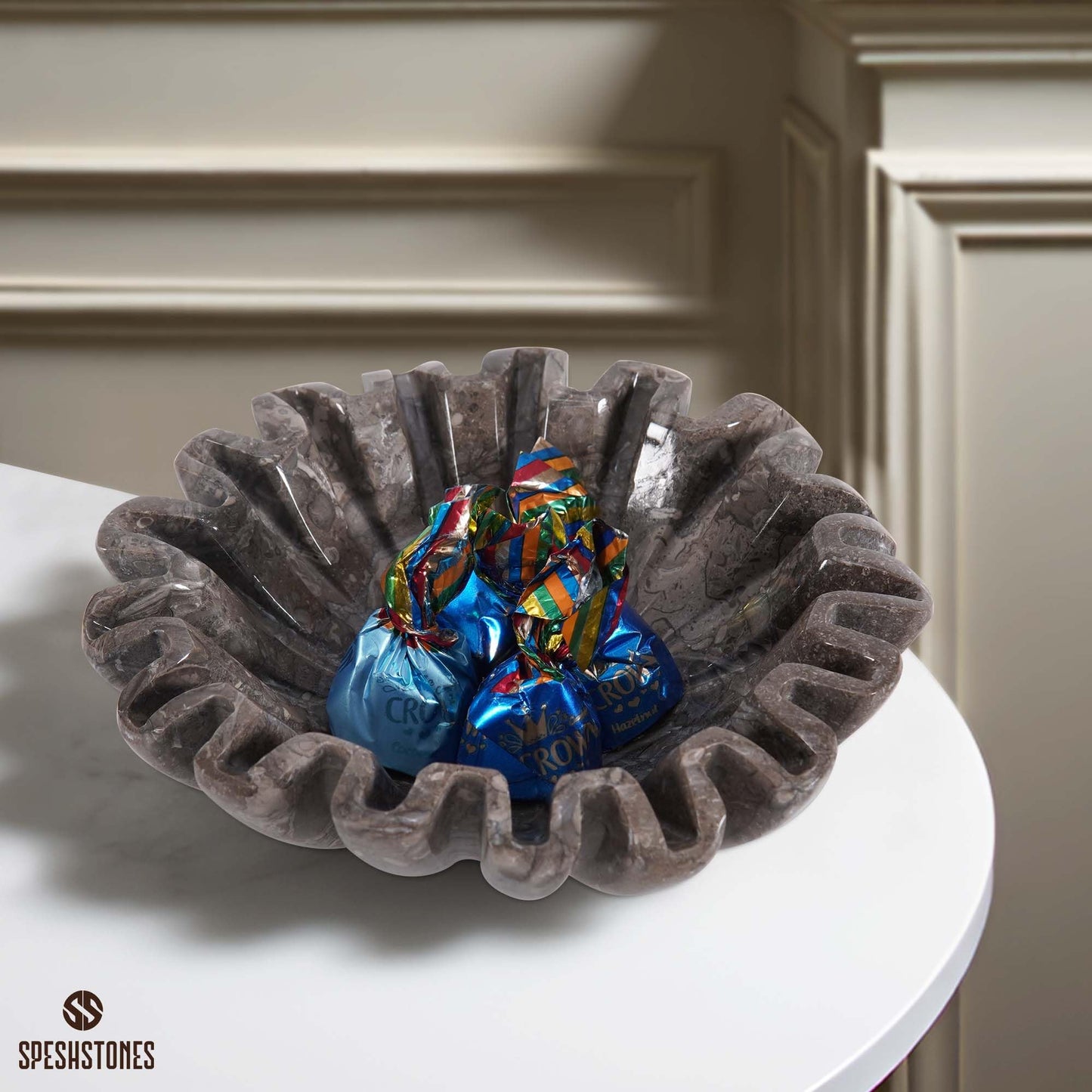 SPESHSTONES Marble Scalloped Bowl 6 Inch Handmade Stone Ruffle Bowl, Small Bowls for Table Centerpieces & Housewarming Gifts, Modern Ring Dish, Fruit & Key Bowl for Entry Table, Fluted Bowl