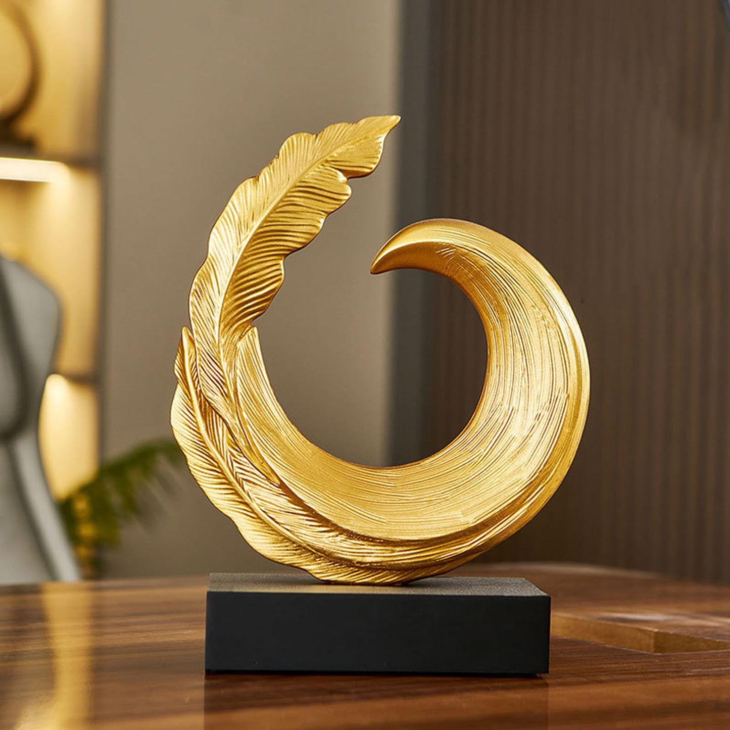 XYQXYQ Abstract Art Sculpture, Resin Gold Decorative Statue, Modern Blue Ornaments for Living Room, Decorativas Modernas for Coffee Table/Entryway/Office Collectibles (Gold)
