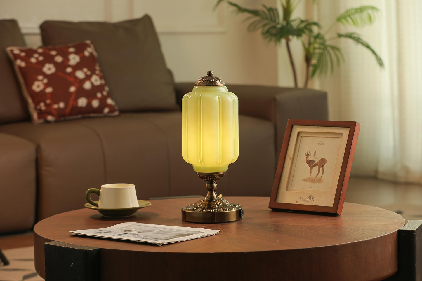 Glazart Luxa Vintage Touch Table Lamp, Milk Glass Shade with Metal Base, 3 Way Dimmable Desk Light with USB Charging Ports, Retro Lamp for Living Room Bedroom Bedside Nightstand