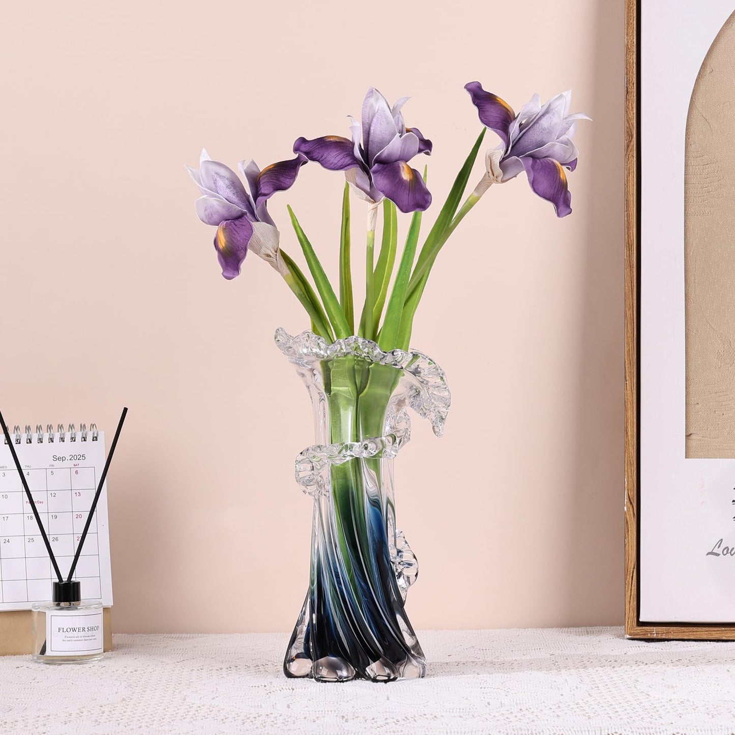LINYTHER Blue White Clear Wave Vases Gradient, Murano Hand Blown Glass Vase Unique Art Decorative, for Ocean Themed Coastal Home Centerpiece Modern Office Entrance Table Creativity