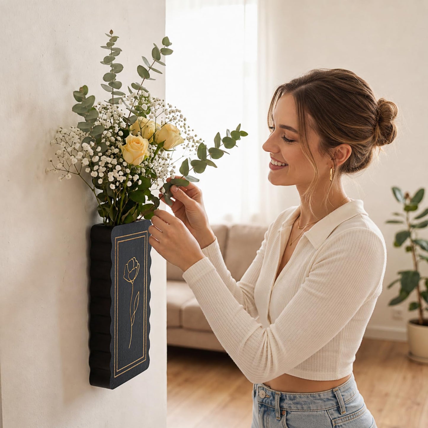 Ninehaoou 2 Pack Wooden Wall Planter Vase, Scalloped Farmhouse Wall Decor with Floral Line Art, Rustic Hanging Pockets for Faux Flowers, Living Room, Bathroom, Entryway(Black)
