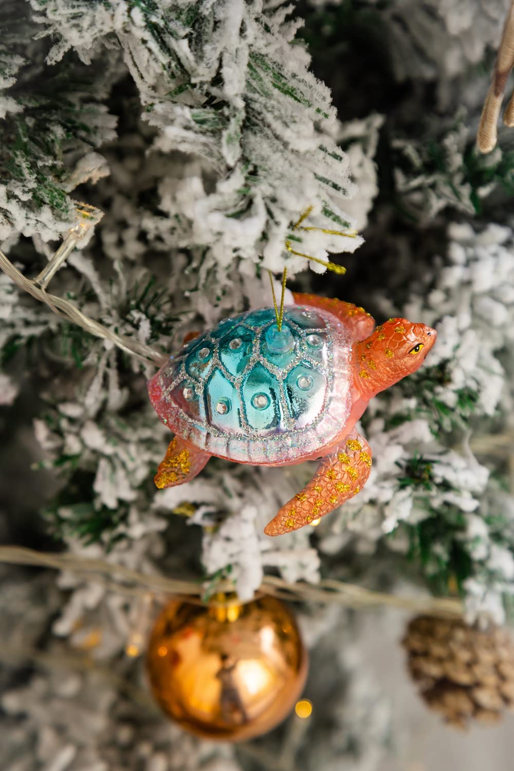 Set of 2 Hanging Sea Turtle Christmas Ornament, Hand Blown Resin Glass Sea Turtle Ornaments for Christmas Tree